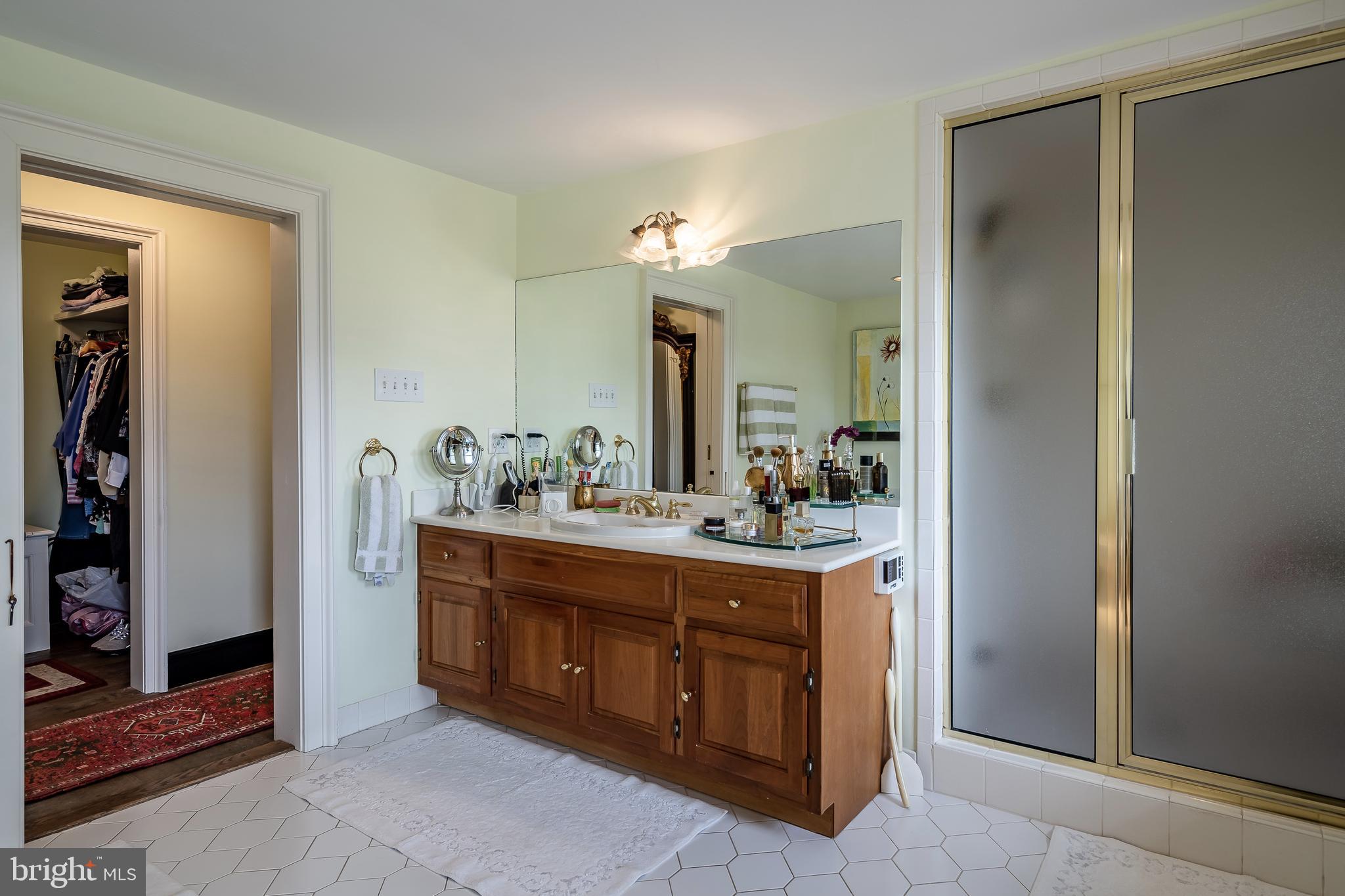 CHESHIRE HUNT - Residential