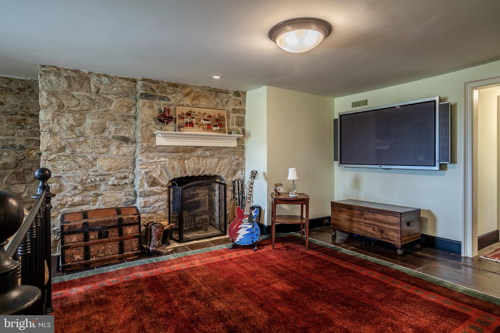 CHESHIRE HUNT - Residential