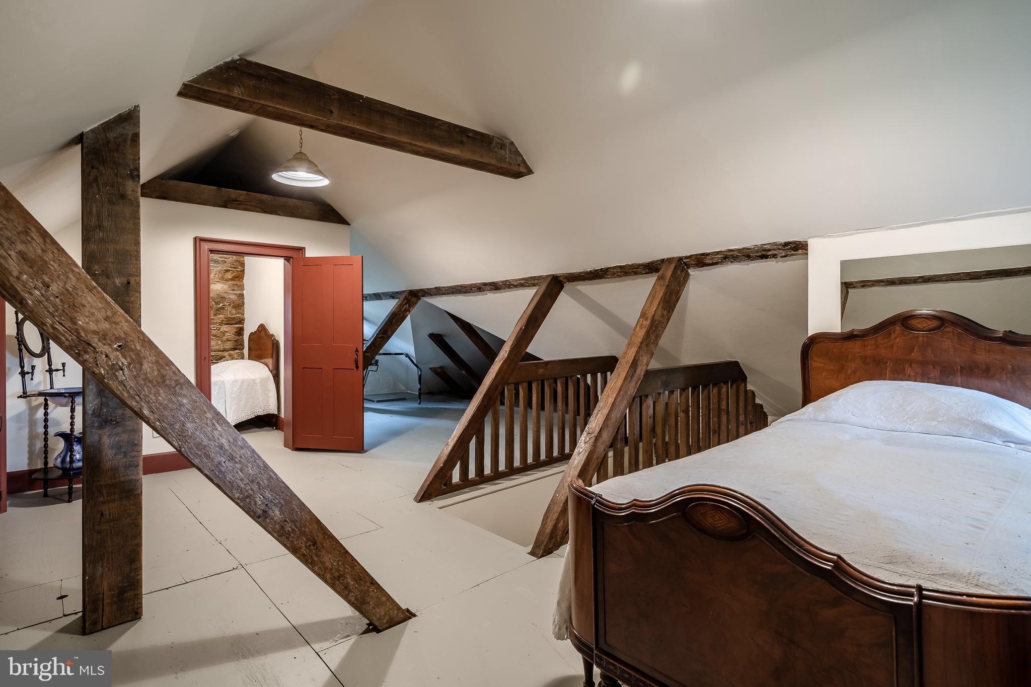 CHESHIRE HUNT - Residential