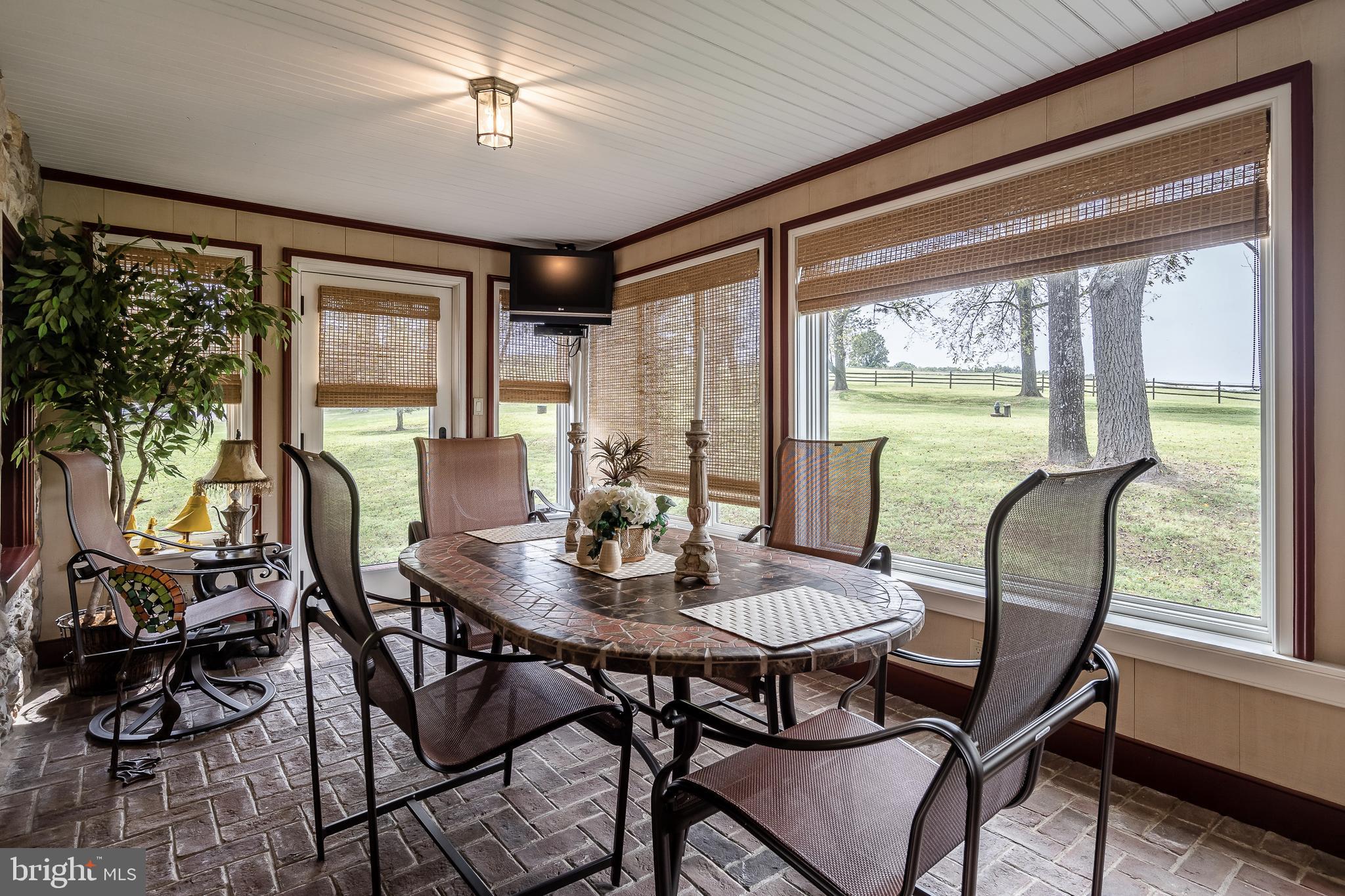 CHESHIRE HUNT - Residential