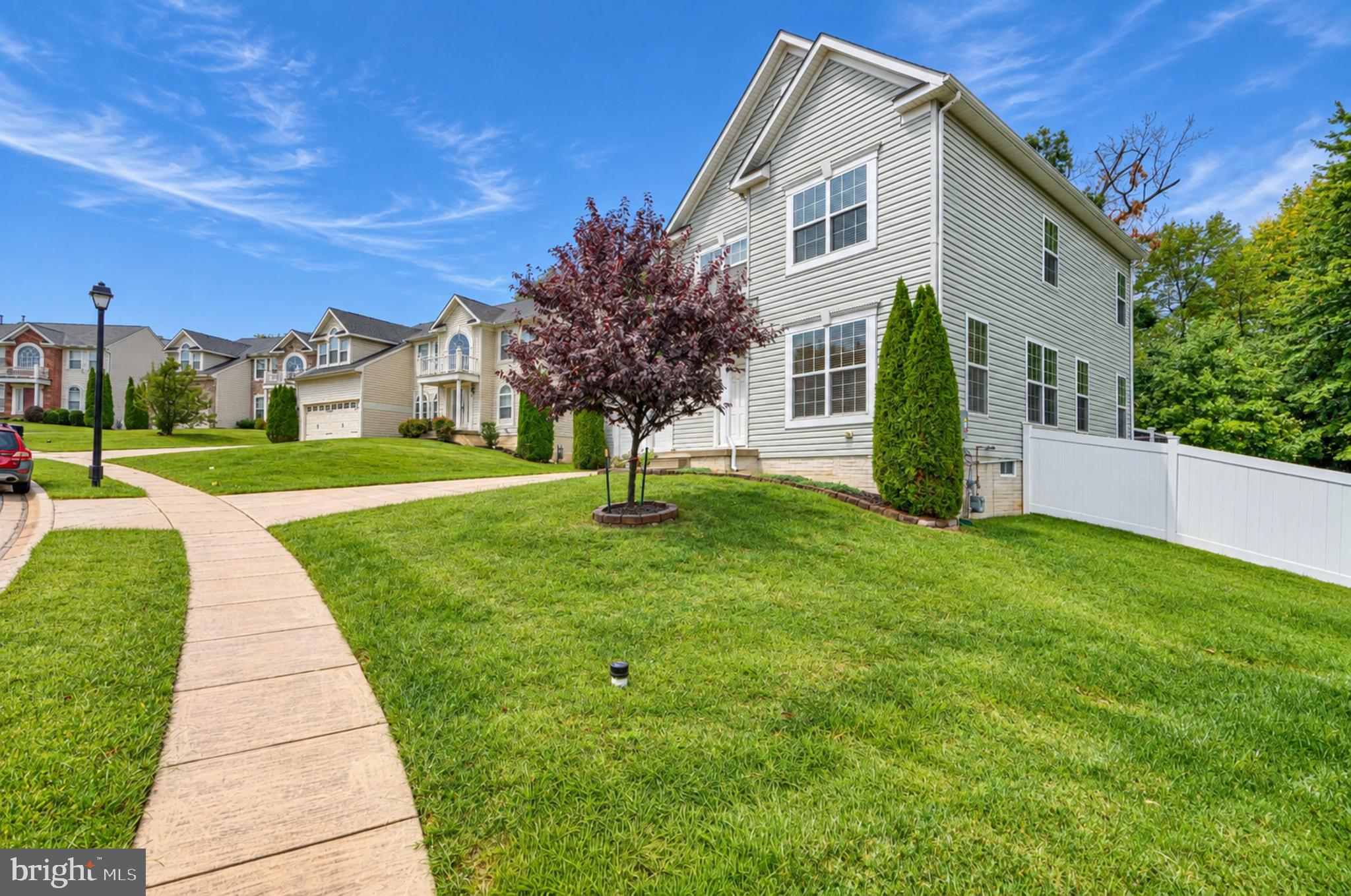 10 CEDAR GROVE COURT