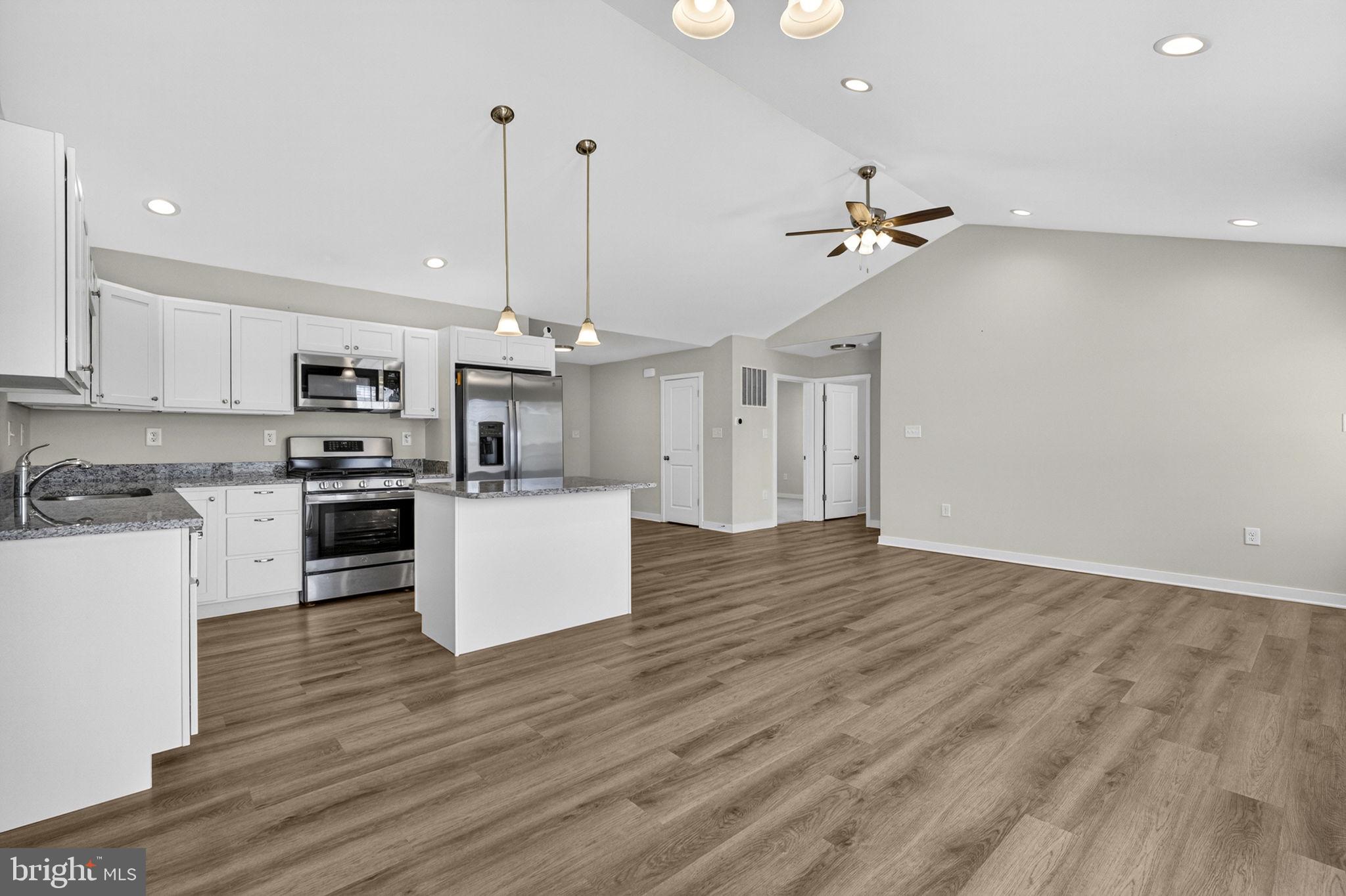 HERITAGE HILLS - Residential