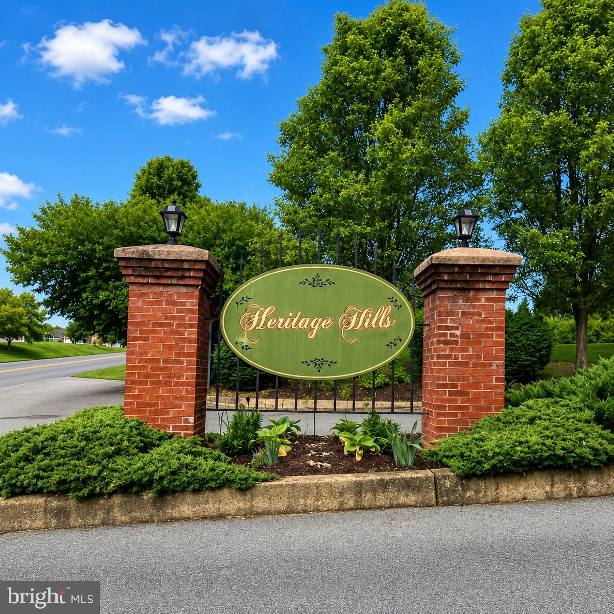 HERITAGE HILLS - Residential