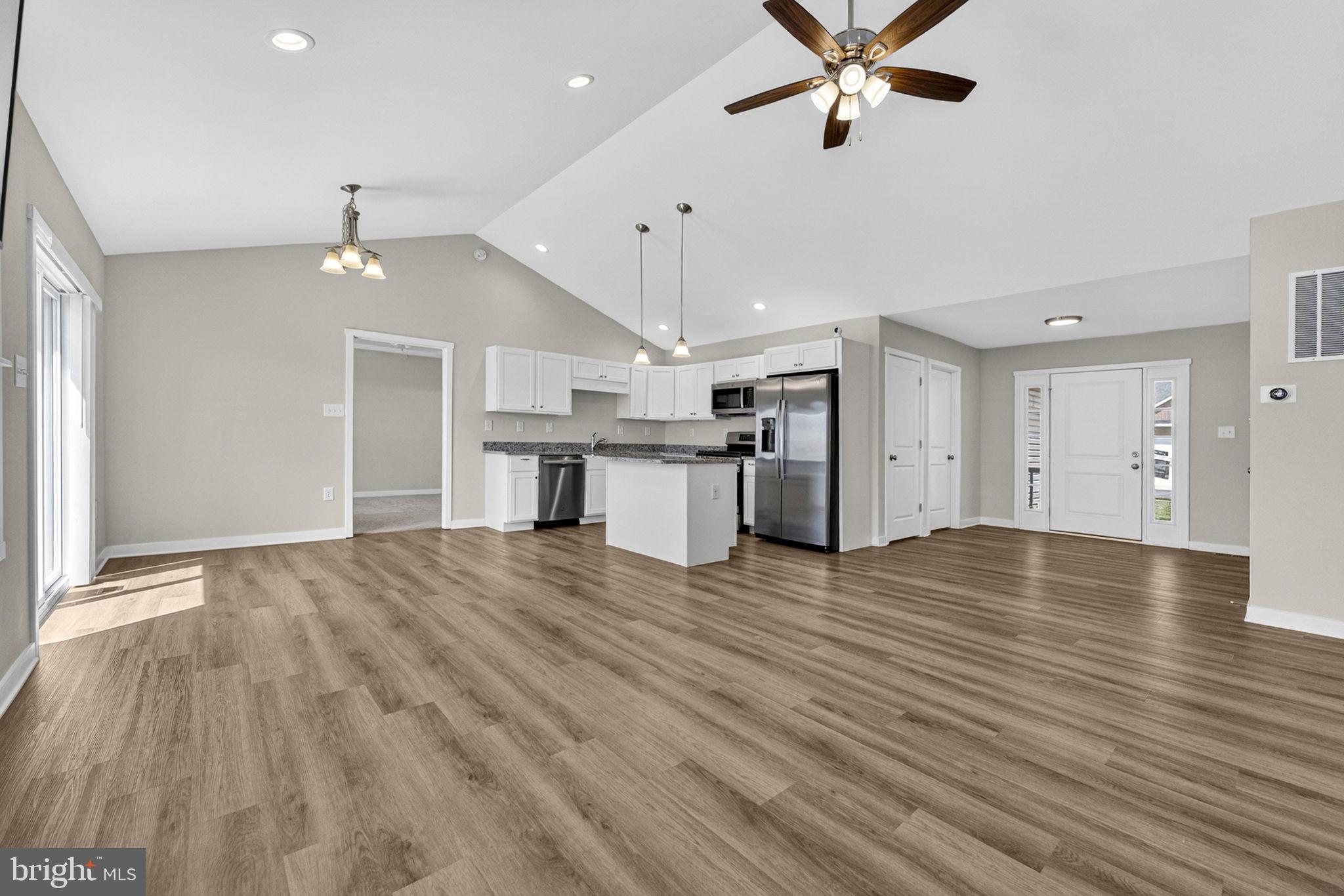 HERITAGE HILLS - Residential