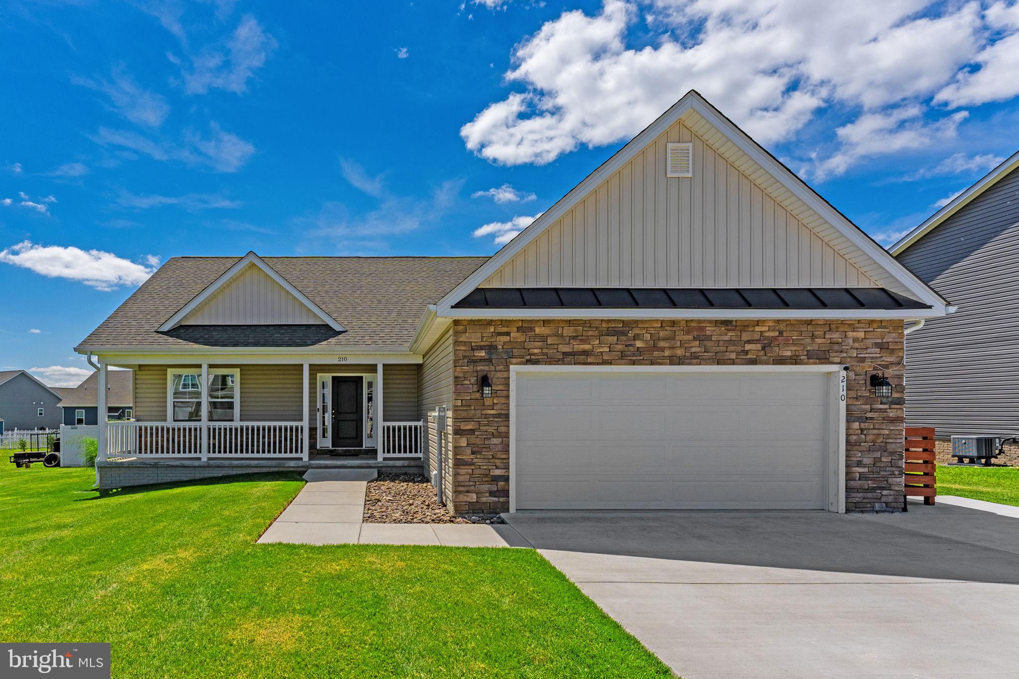 HERITAGE HILLS - Residential