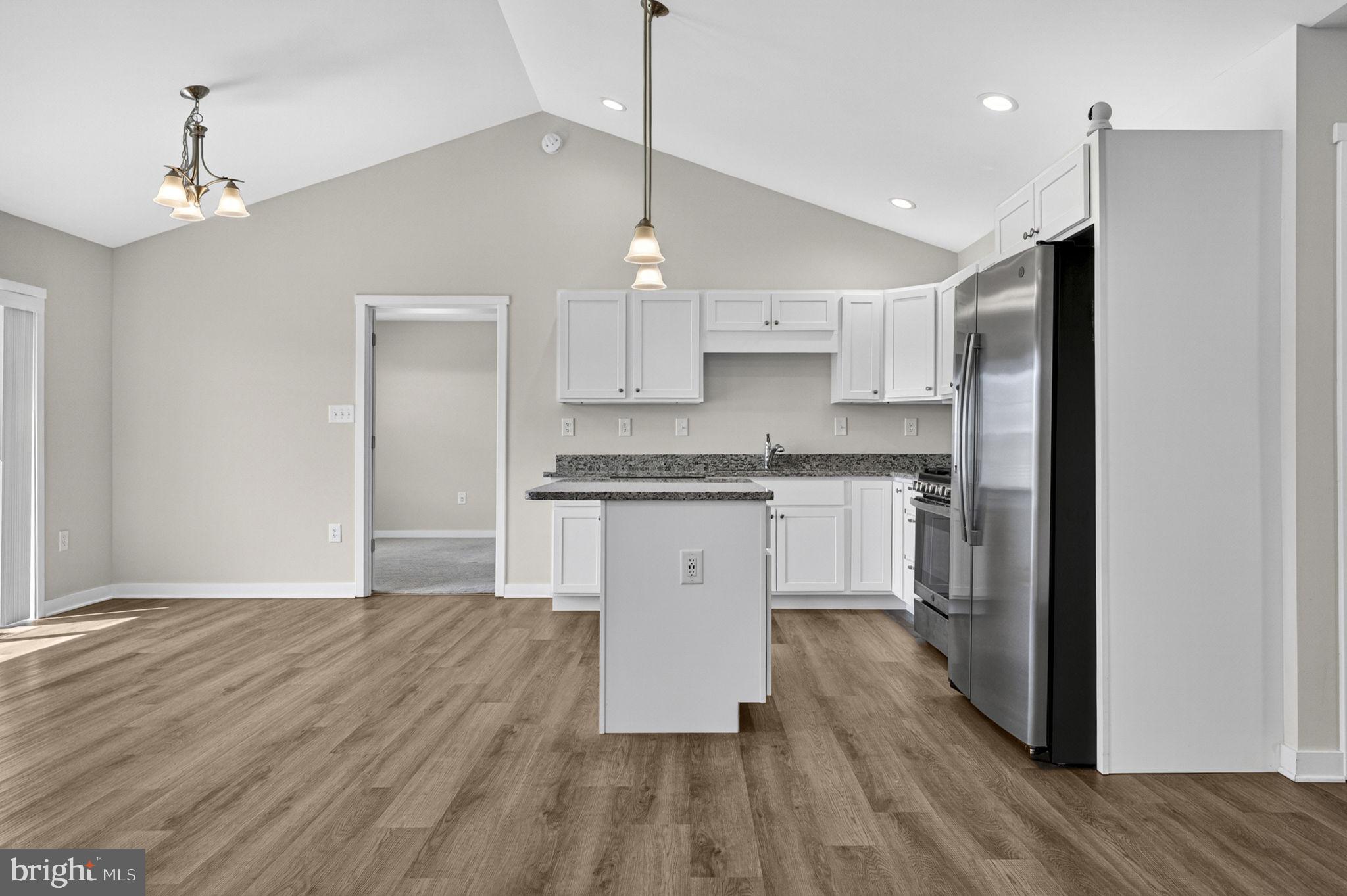 HERITAGE HILLS - Residential