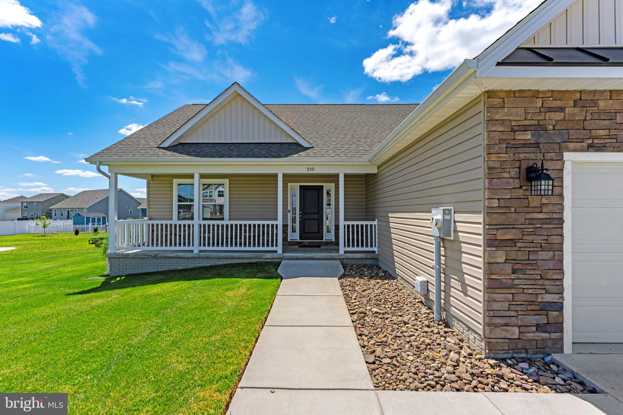 HERITAGE HILLS - Residential