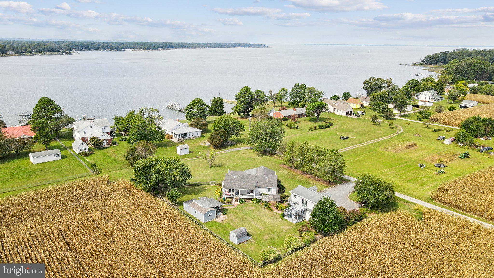 COLES POINT - Residential