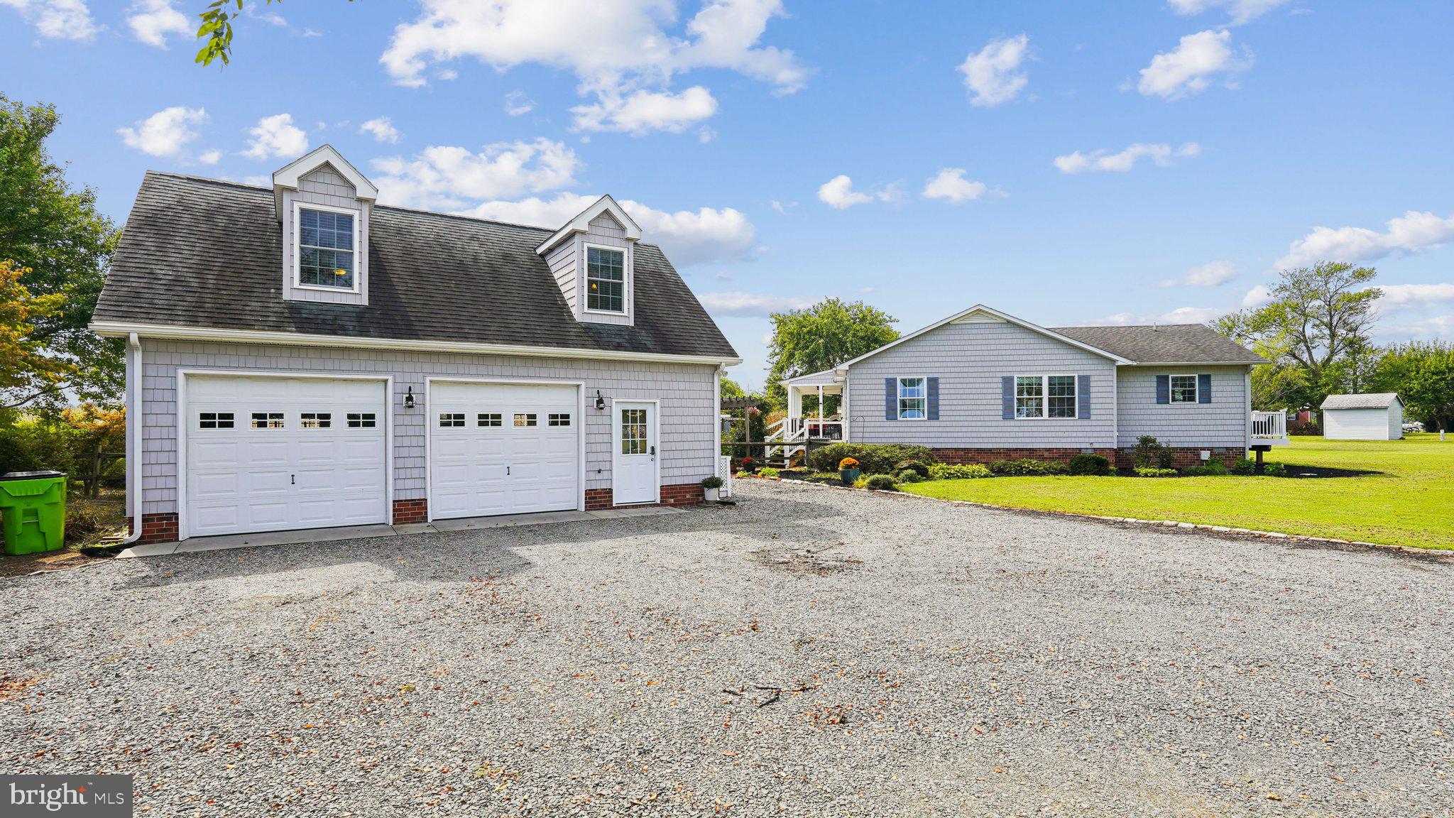 COLES POINT - Residential