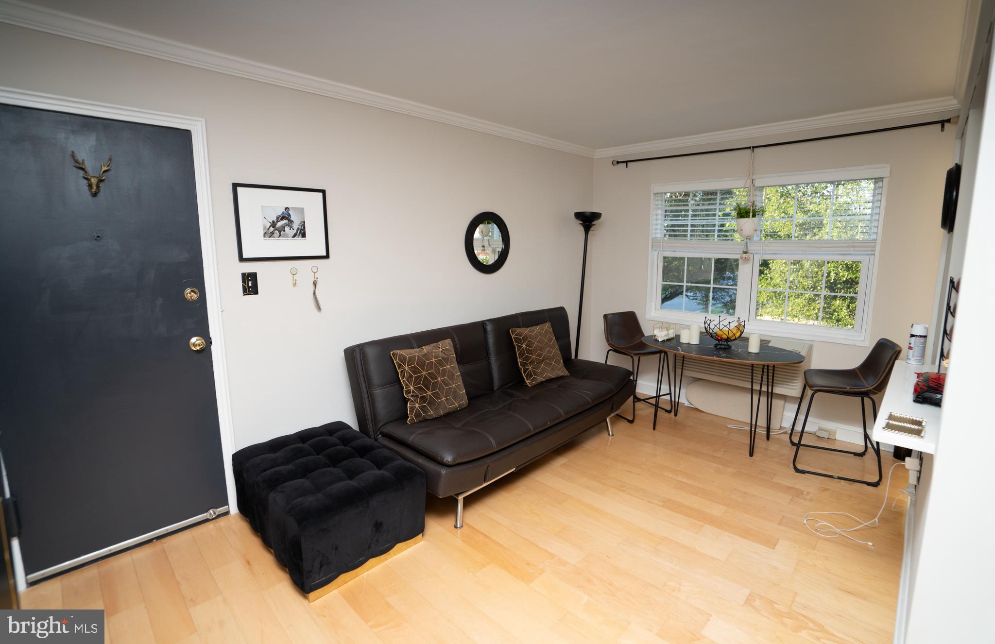 2237 FARRINGTON AVENUE 06-201