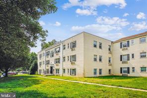 2237 FARRINGTON AVENUE 06-201
