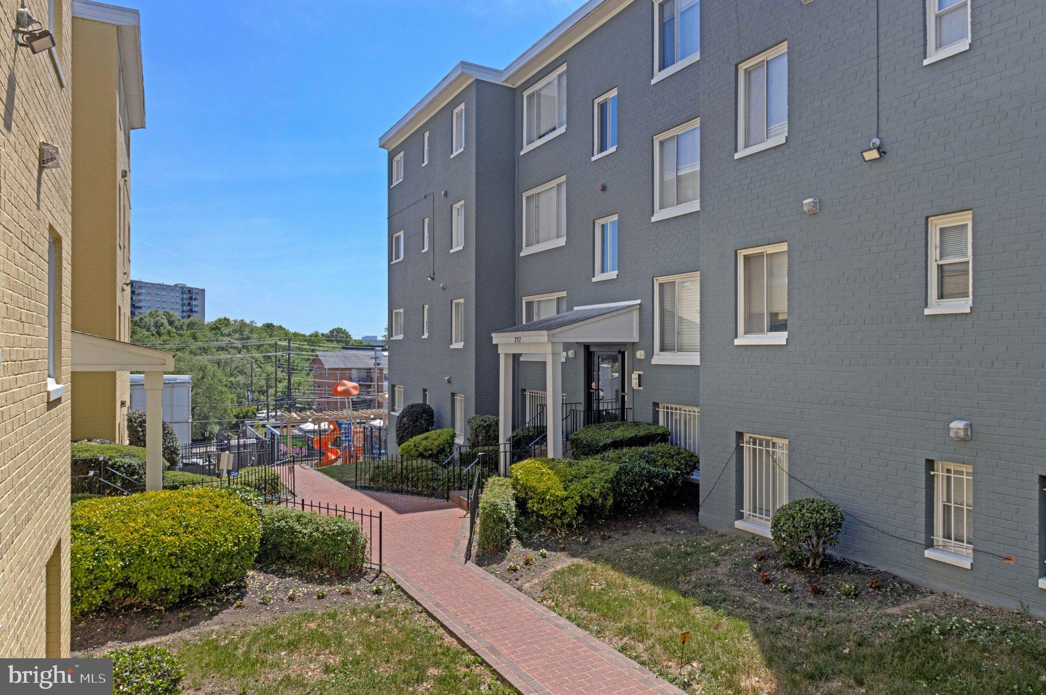 CONGRESS HEIGHTS - Residential