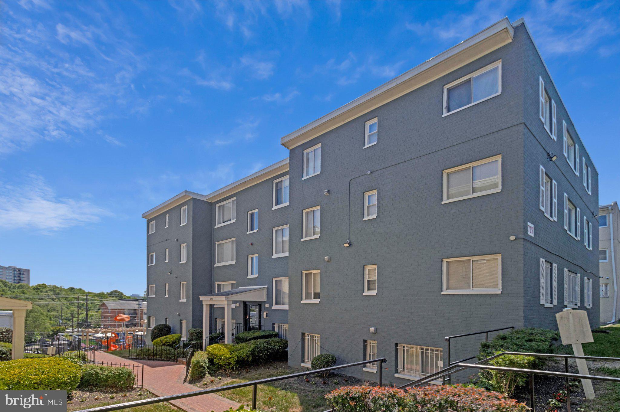 CONGRESS HEIGHTS - Residential