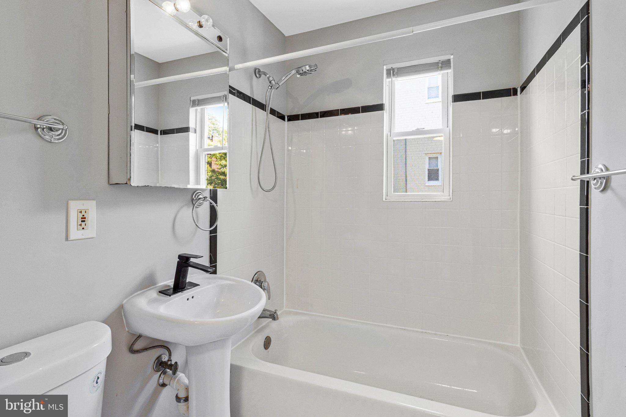 CONGRESS HEIGHTS - Residential