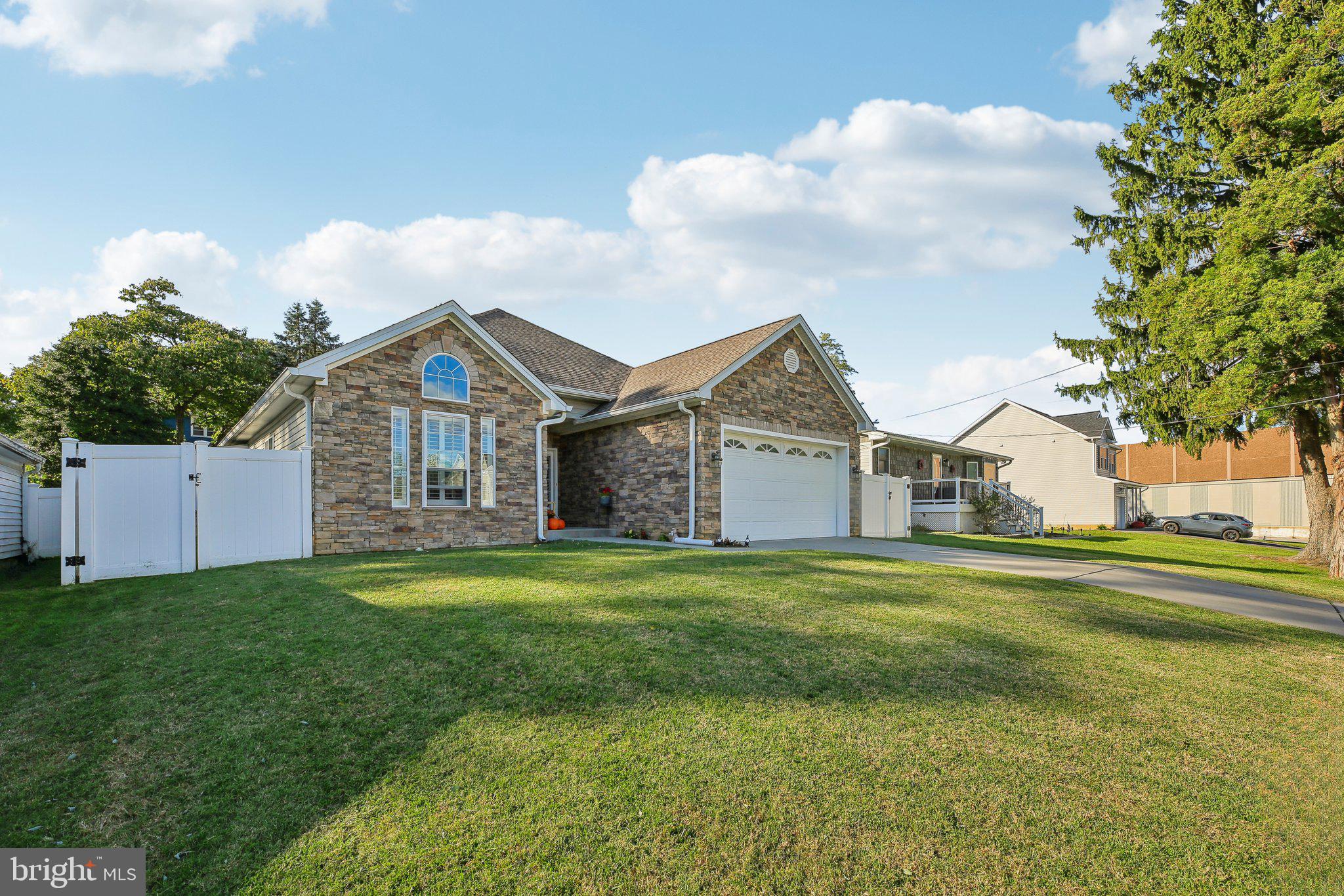 CATONSVILLE HEIGHTS - Residential