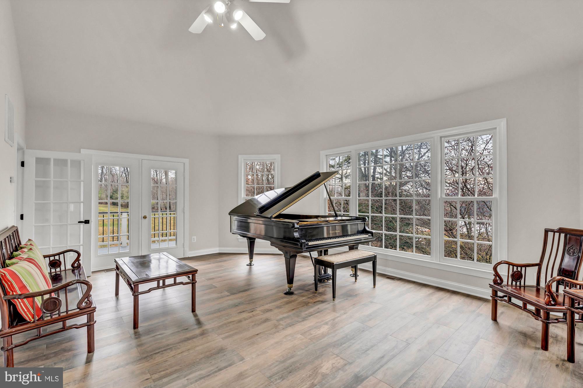 AVONDALE GLEN - Residential