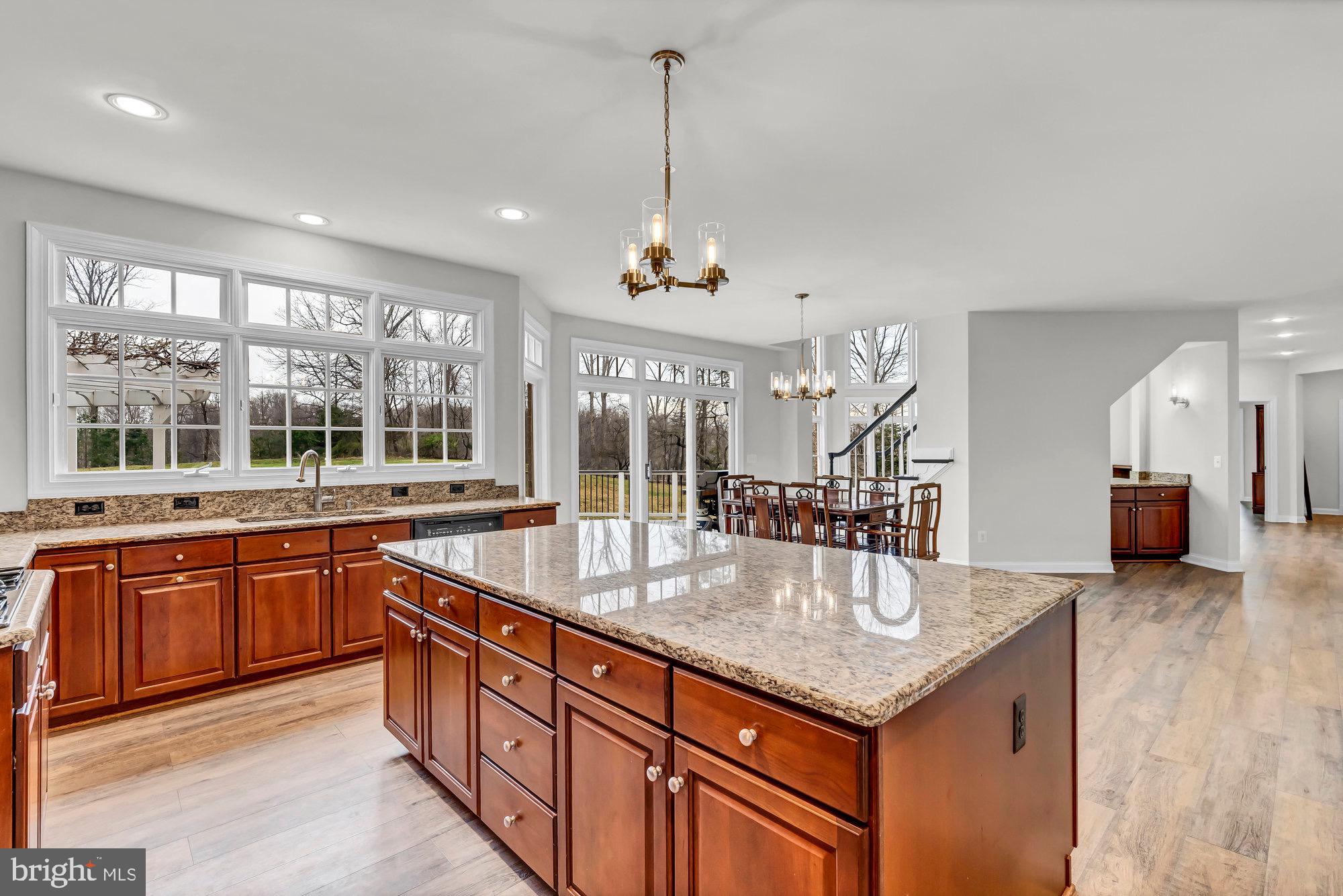 AVONDALE GLEN - Residential