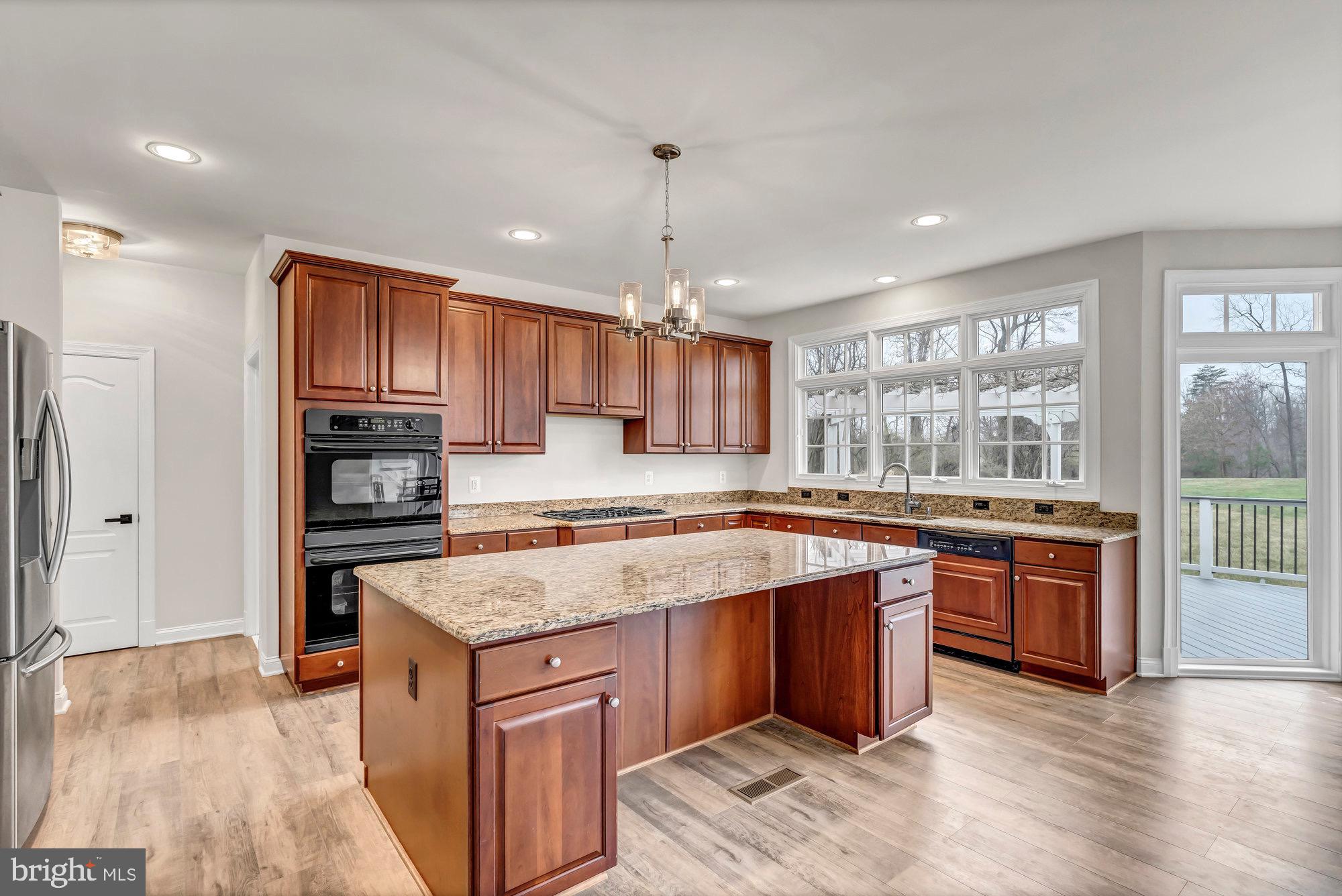 AVONDALE GLEN - Residential