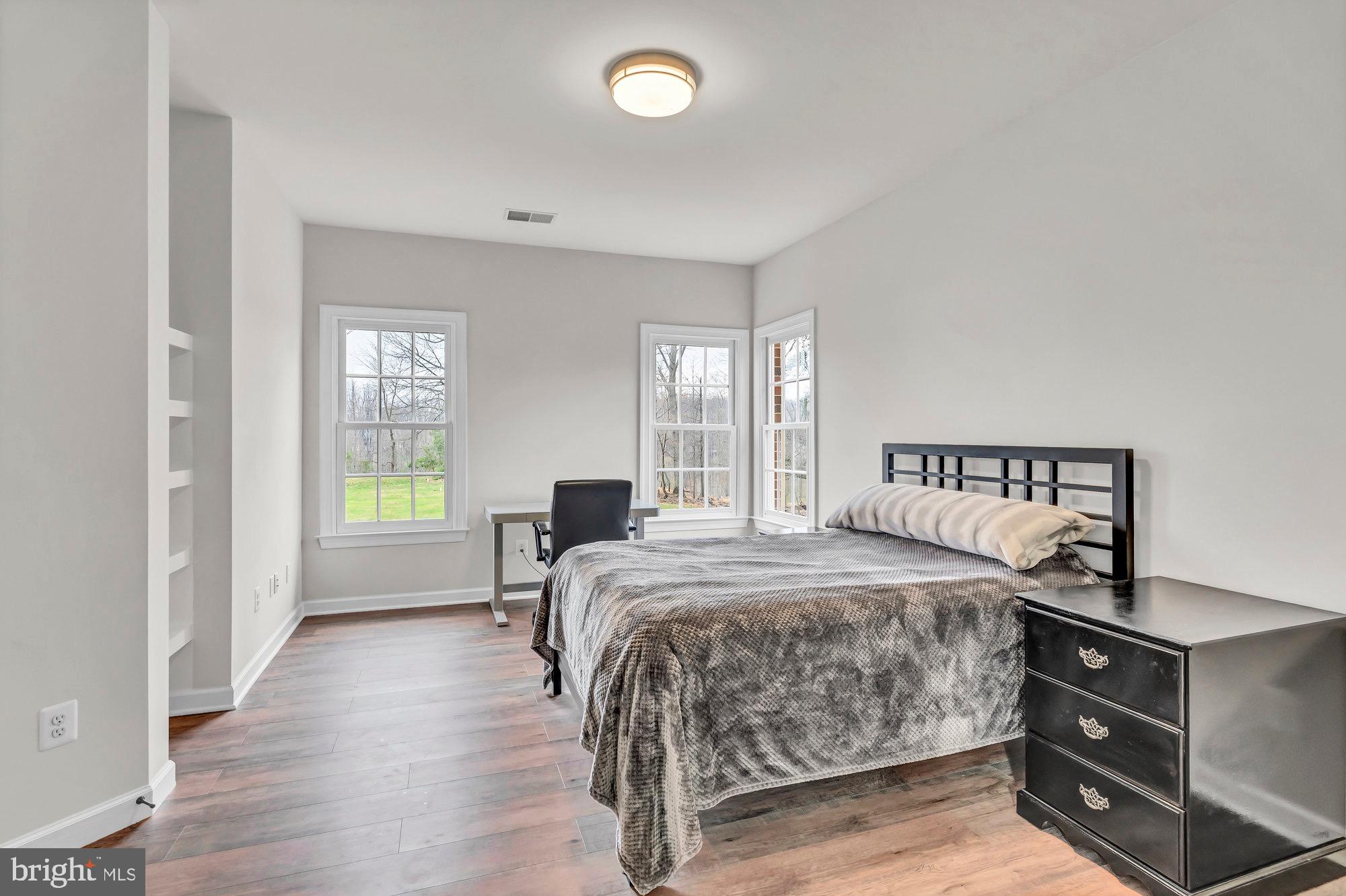 AVONDALE GLEN - Residential