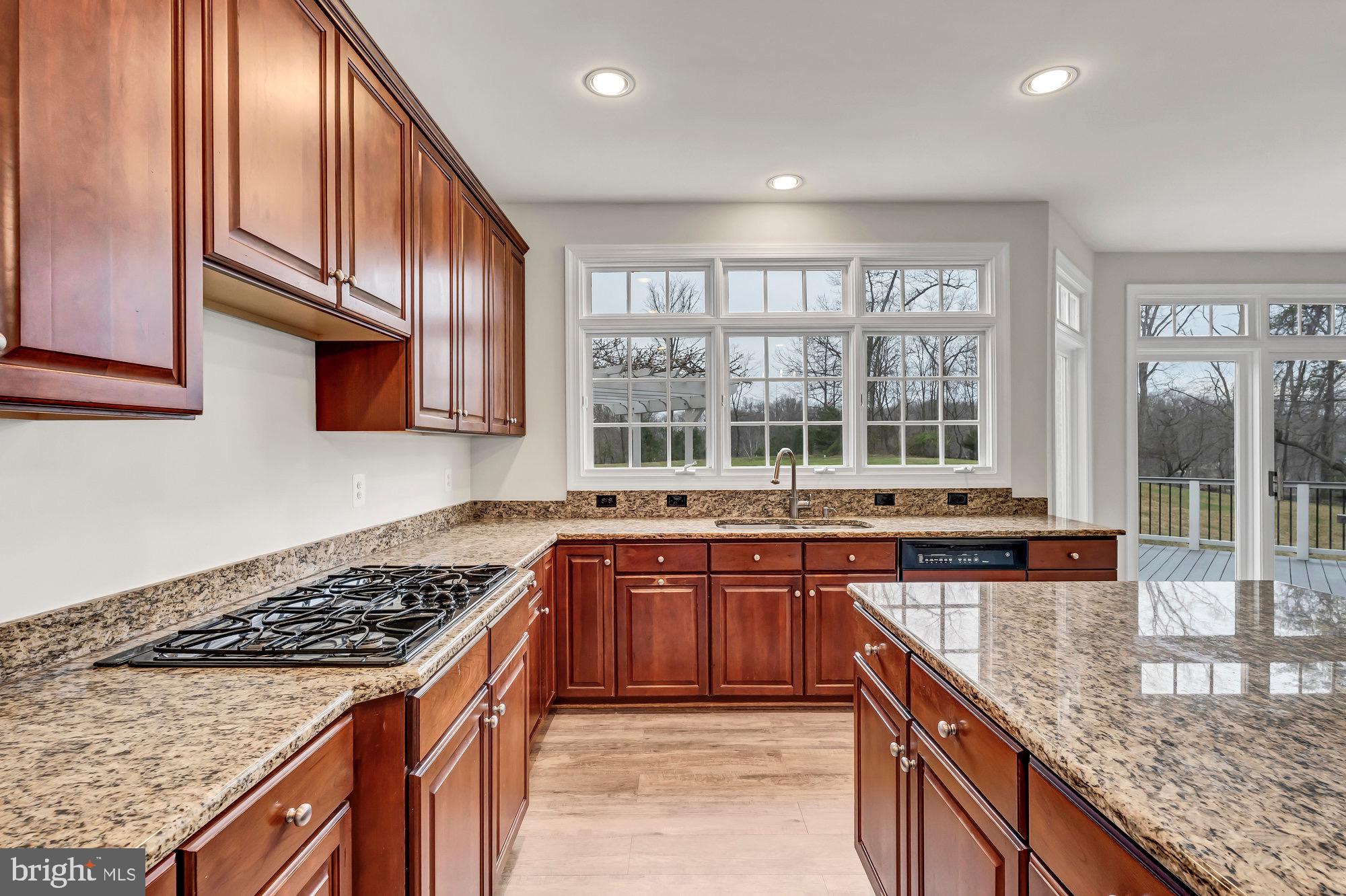 AVONDALE GLEN - Residential