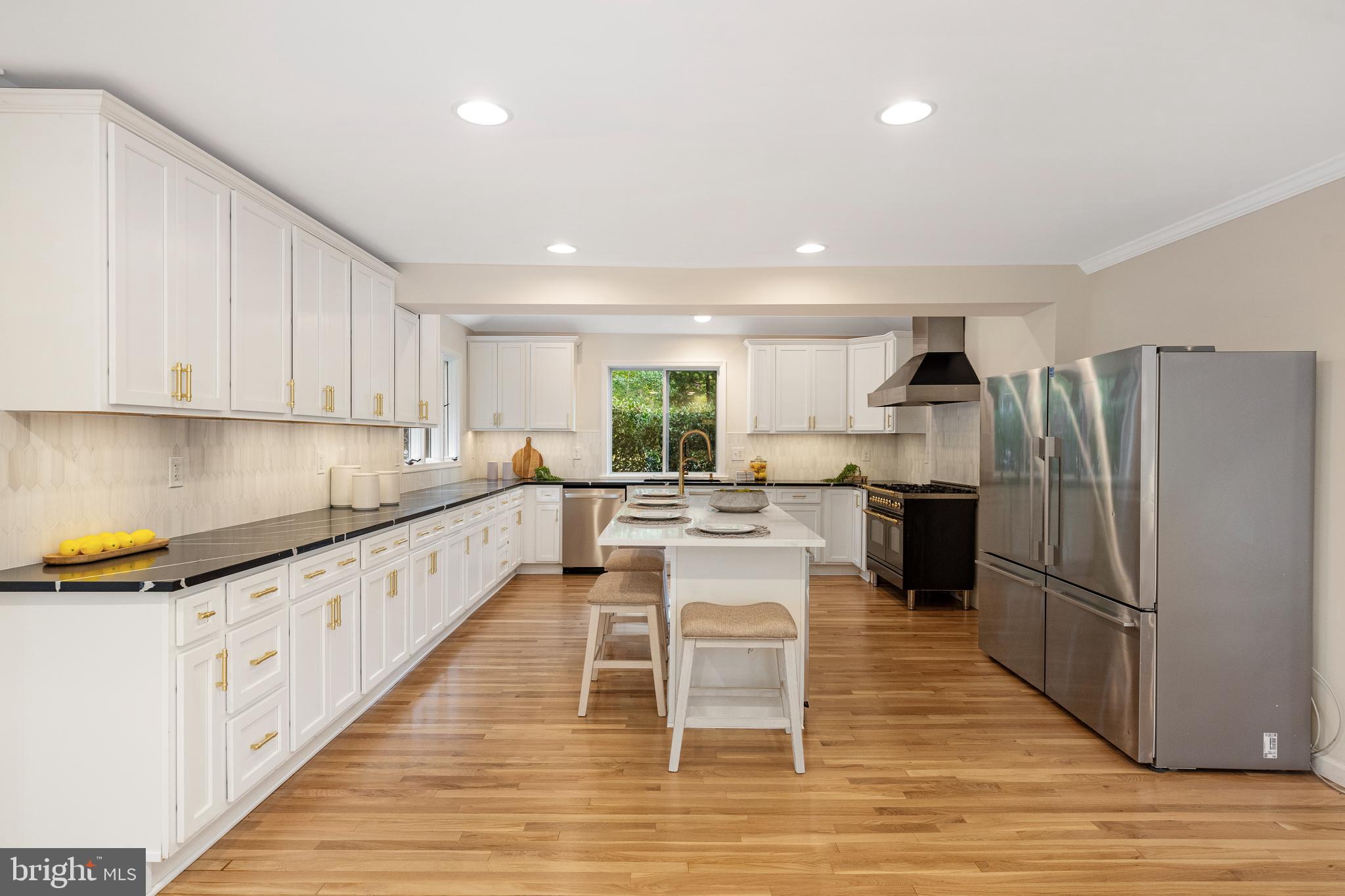 VELVET RIDGE - Residential