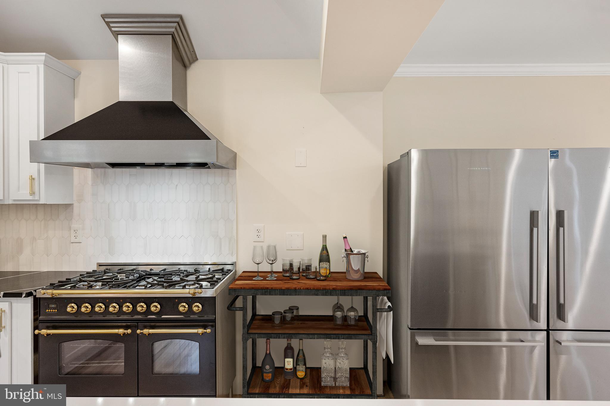 VELVET RIDGE - Residential