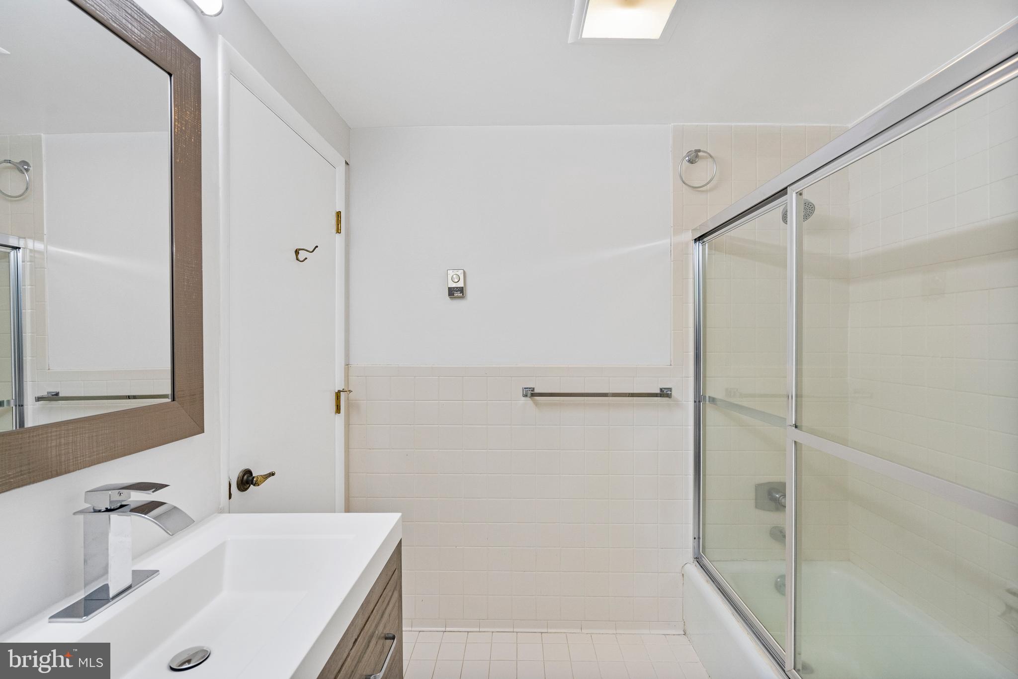 VELVET RIDGE - Residential