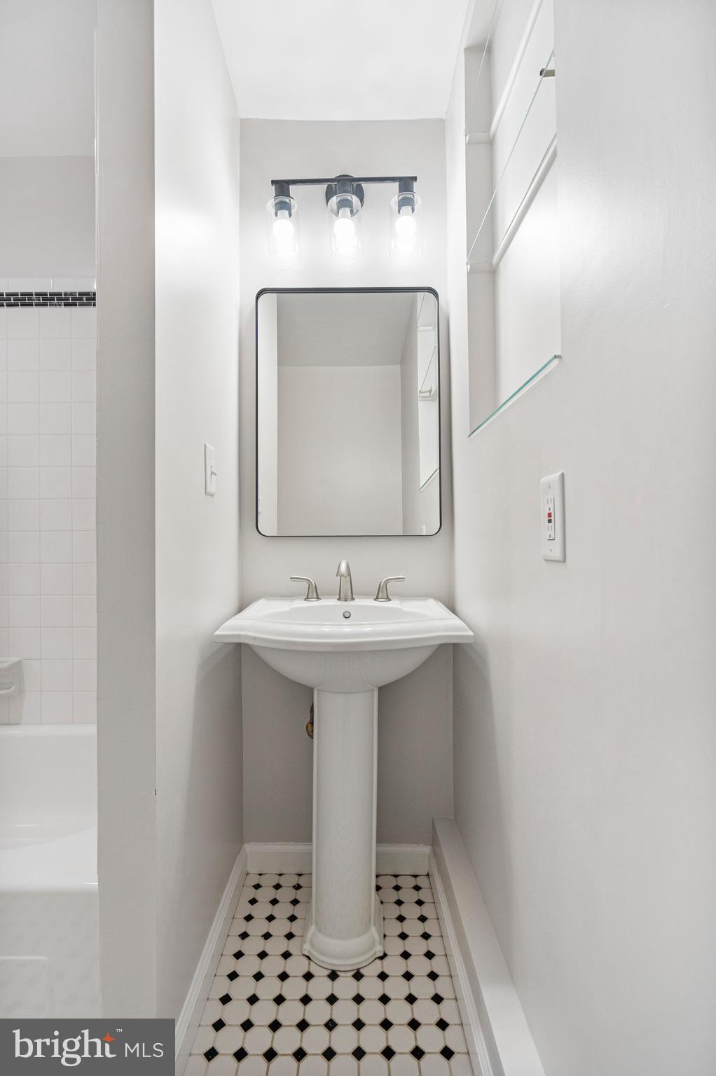 VELVET RIDGE - Residential