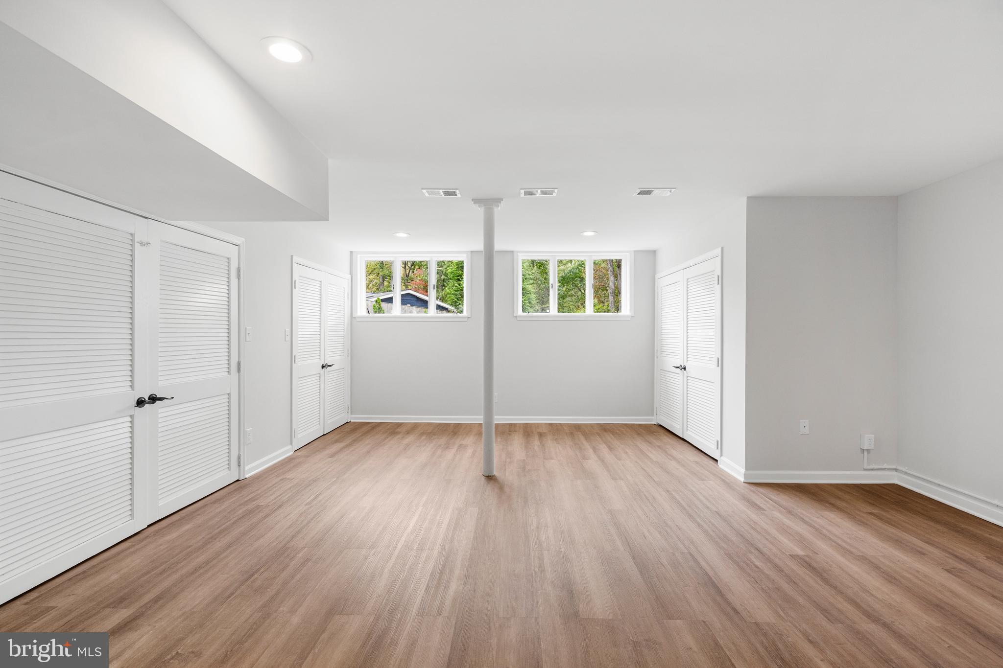 VELVET RIDGE - Residential