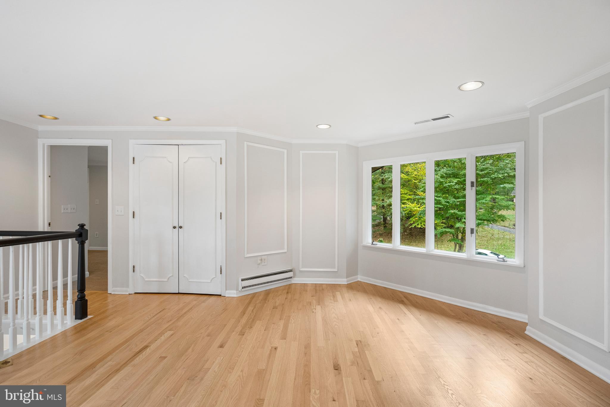 VELVET RIDGE - Residential