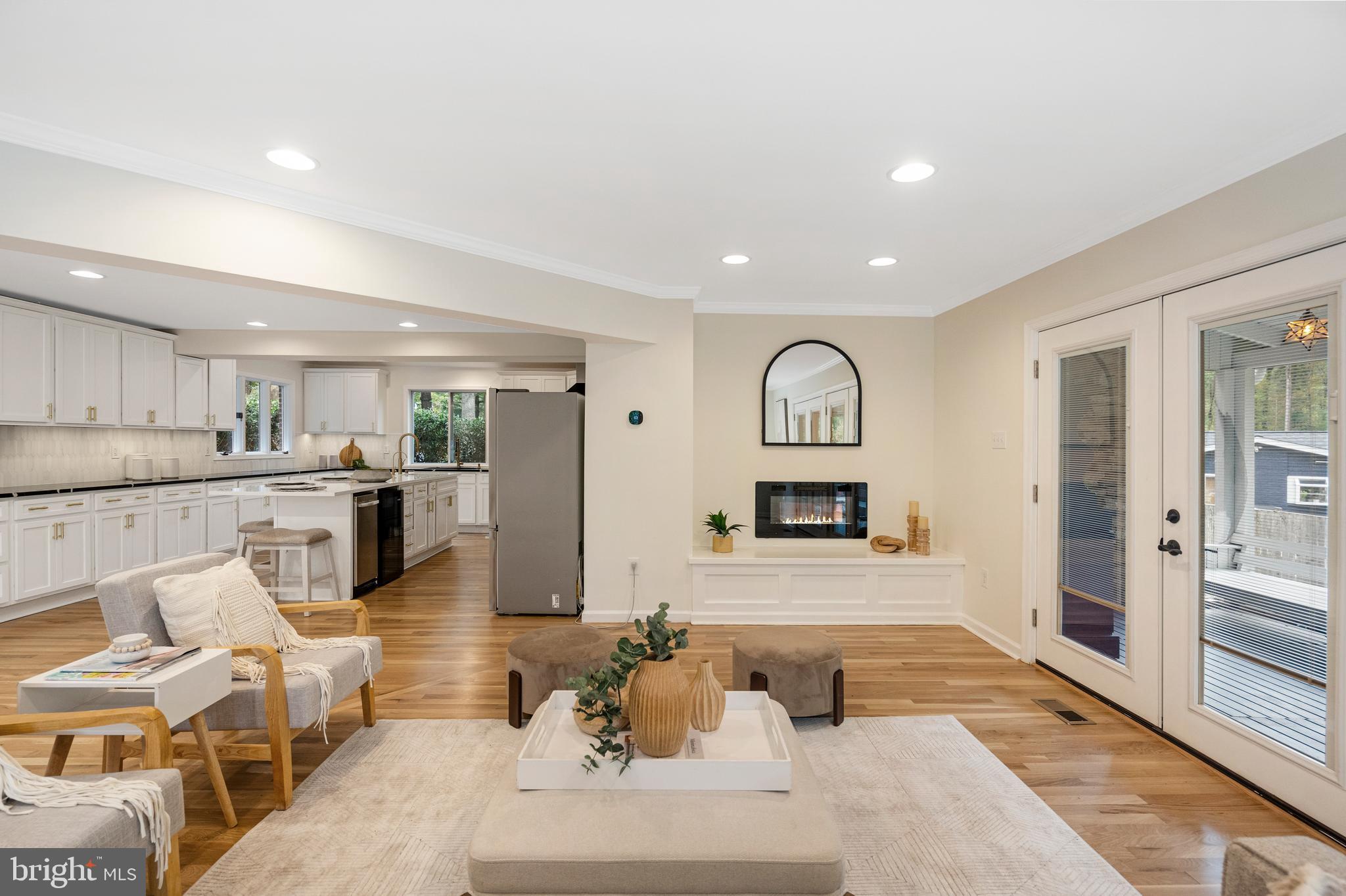 VELVET RIDGE - Residential