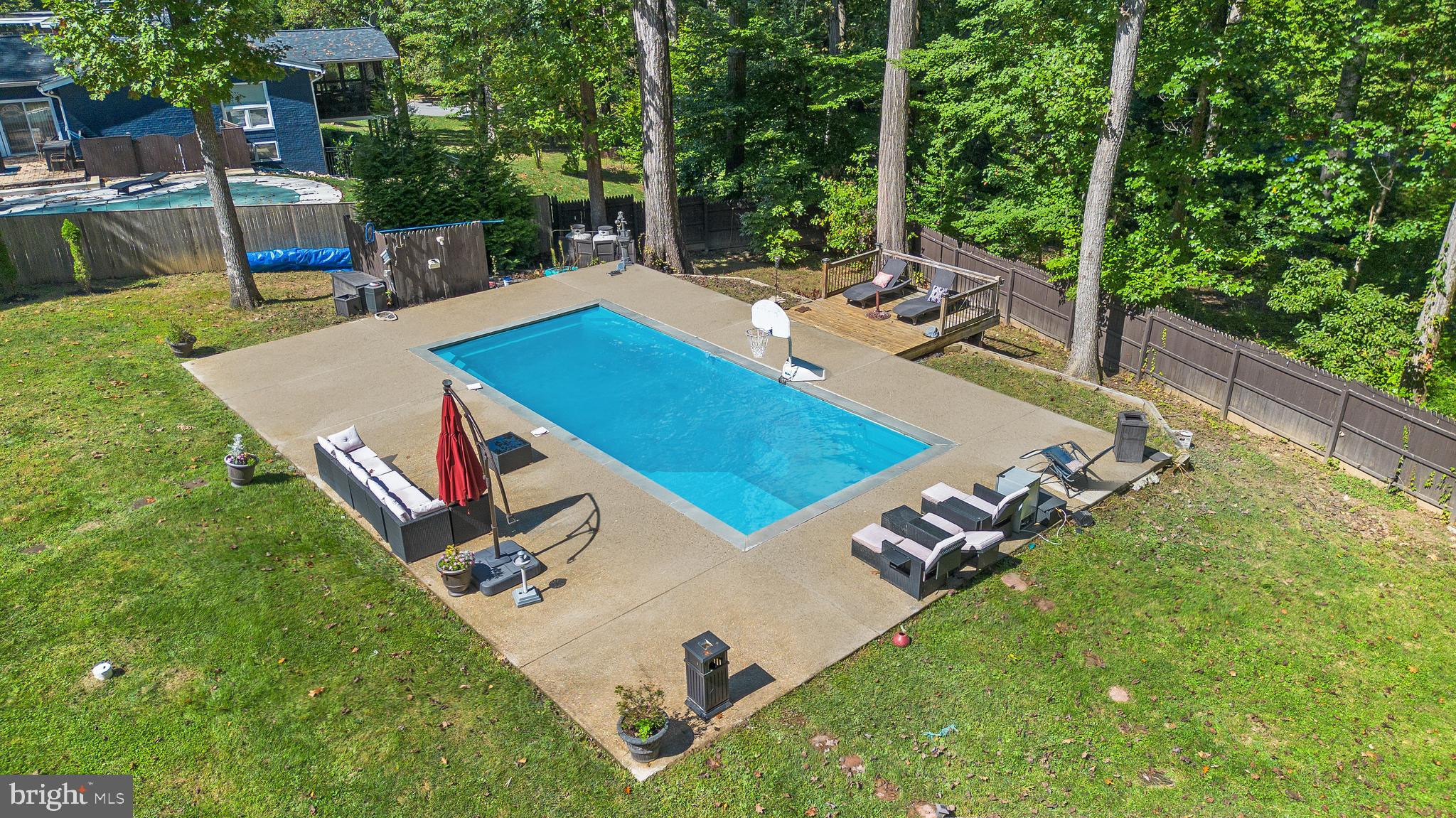 VELVET RIDGE - Residential