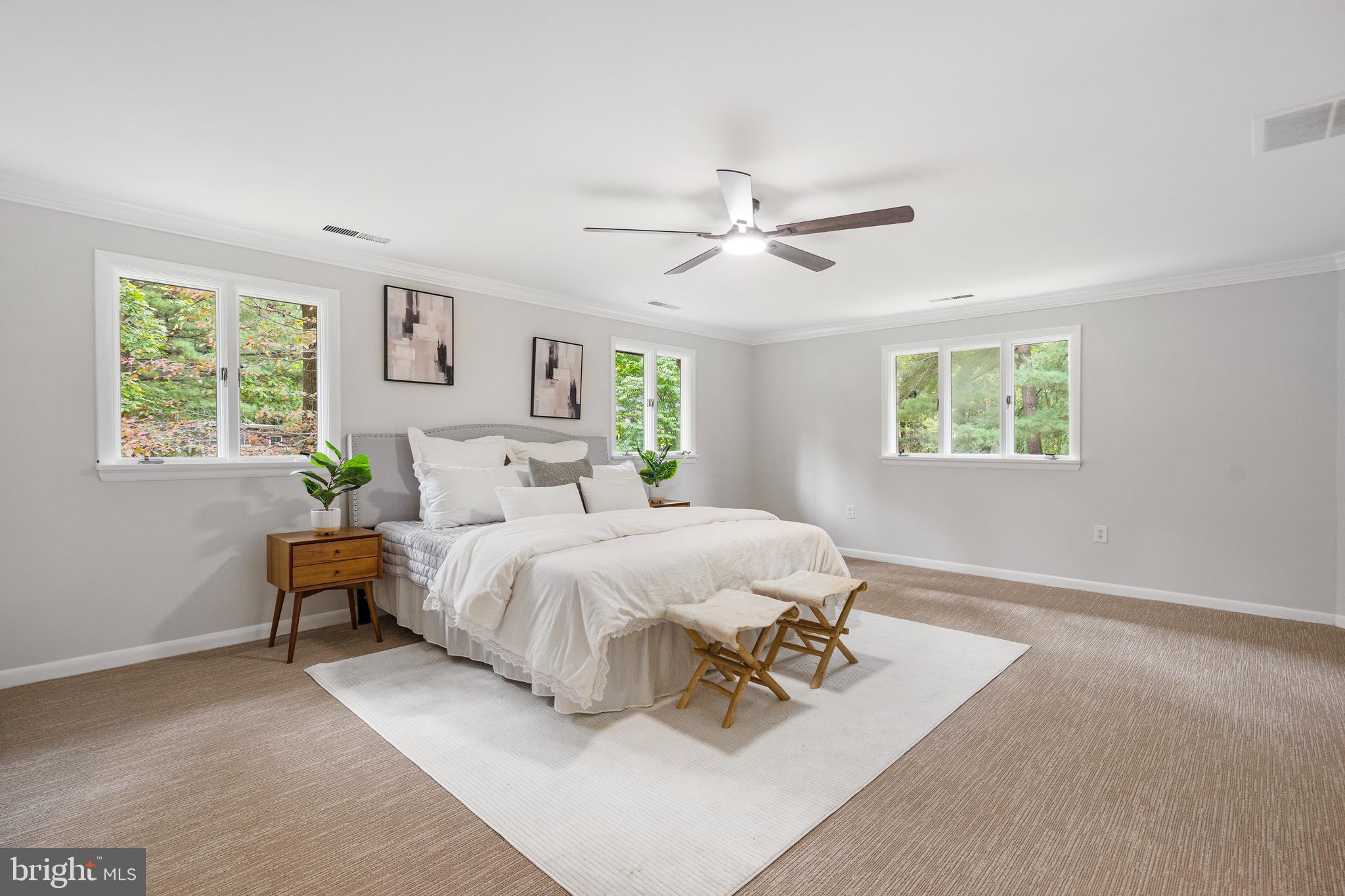 VELVET RIDGE - Residential