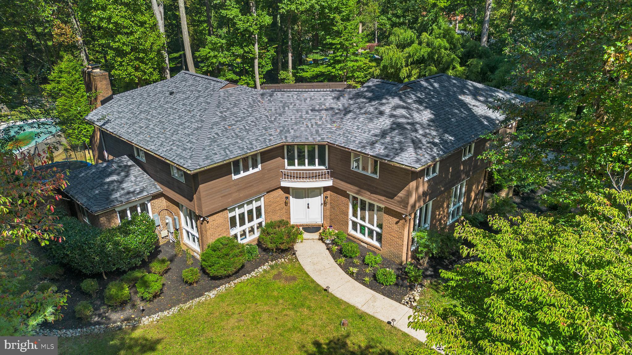 VELVET RIDGE - Residential