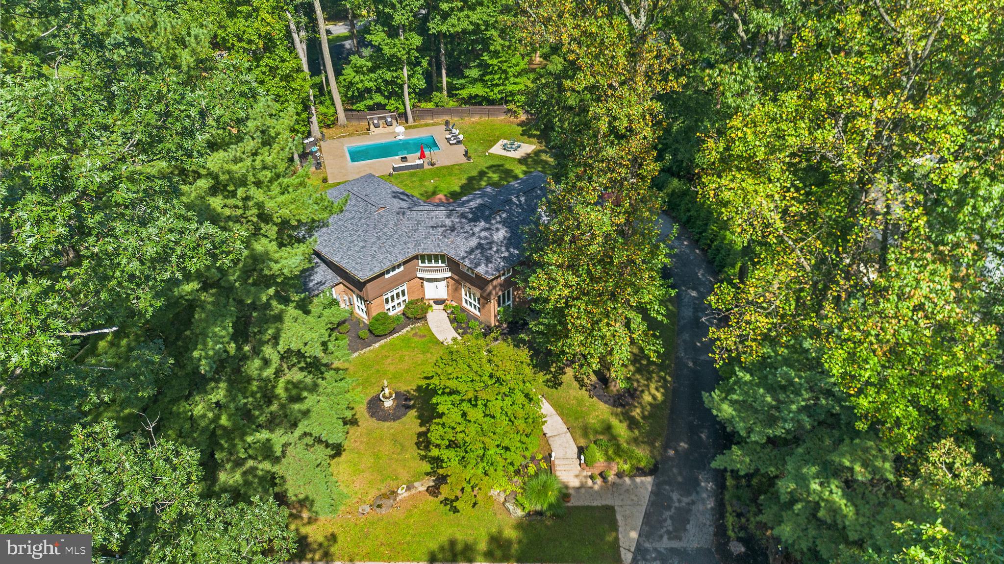 VELVET RIDGE - Residential