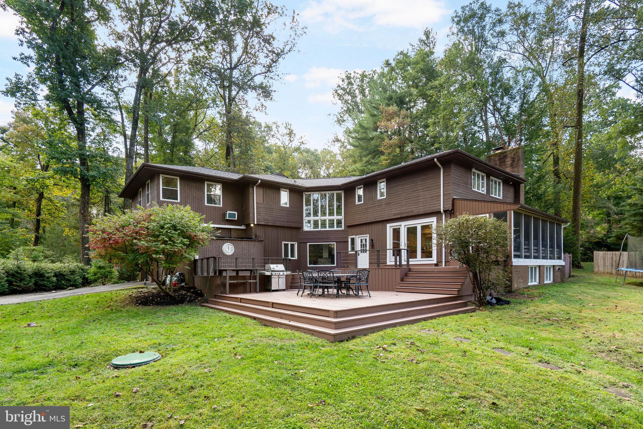 VELVET RIDGE - Residential