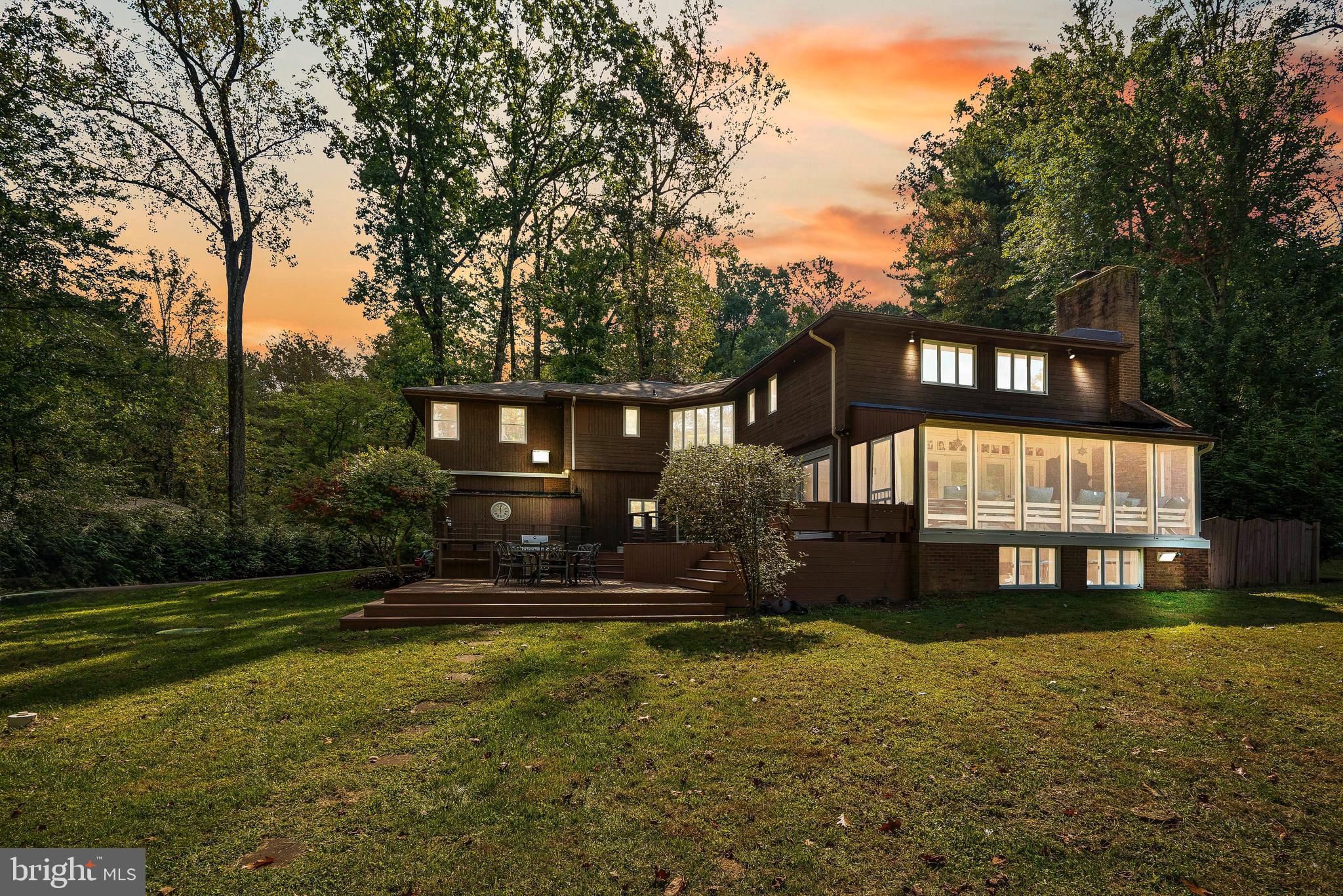 VELVET RIDGE - Residential