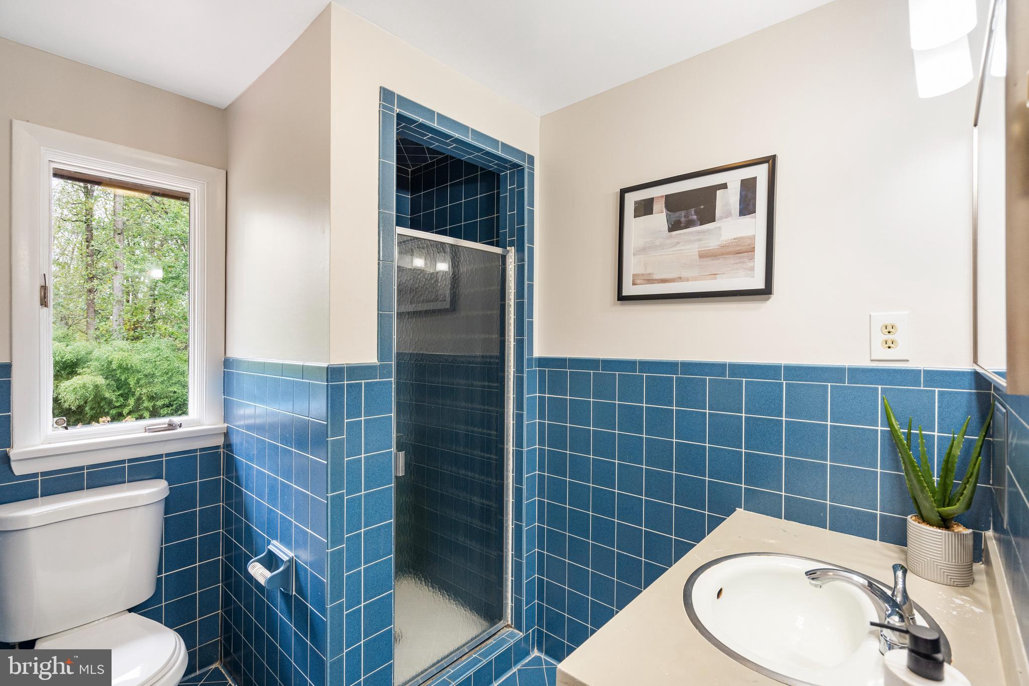 VELVET RIDGE - Residential