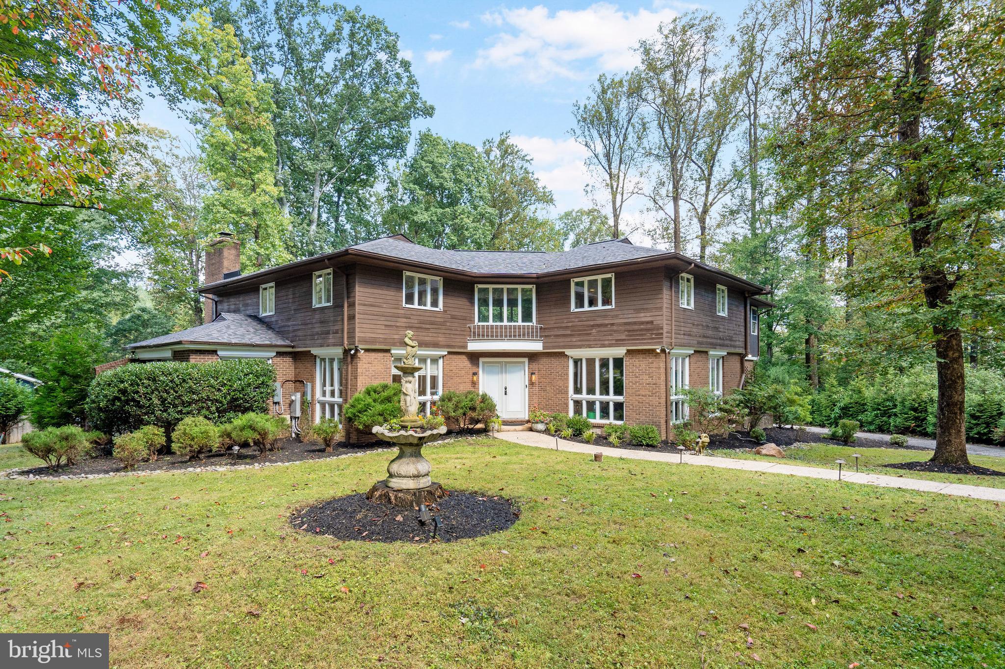 4 BUCKSWAY ROAD