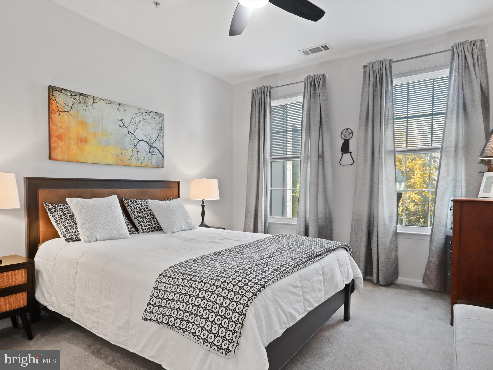 THE GROVE AT ARLINGTON - Residential