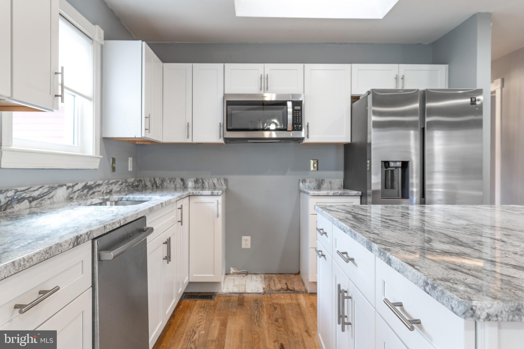 SHERWOOD MANOR - Residential Lease