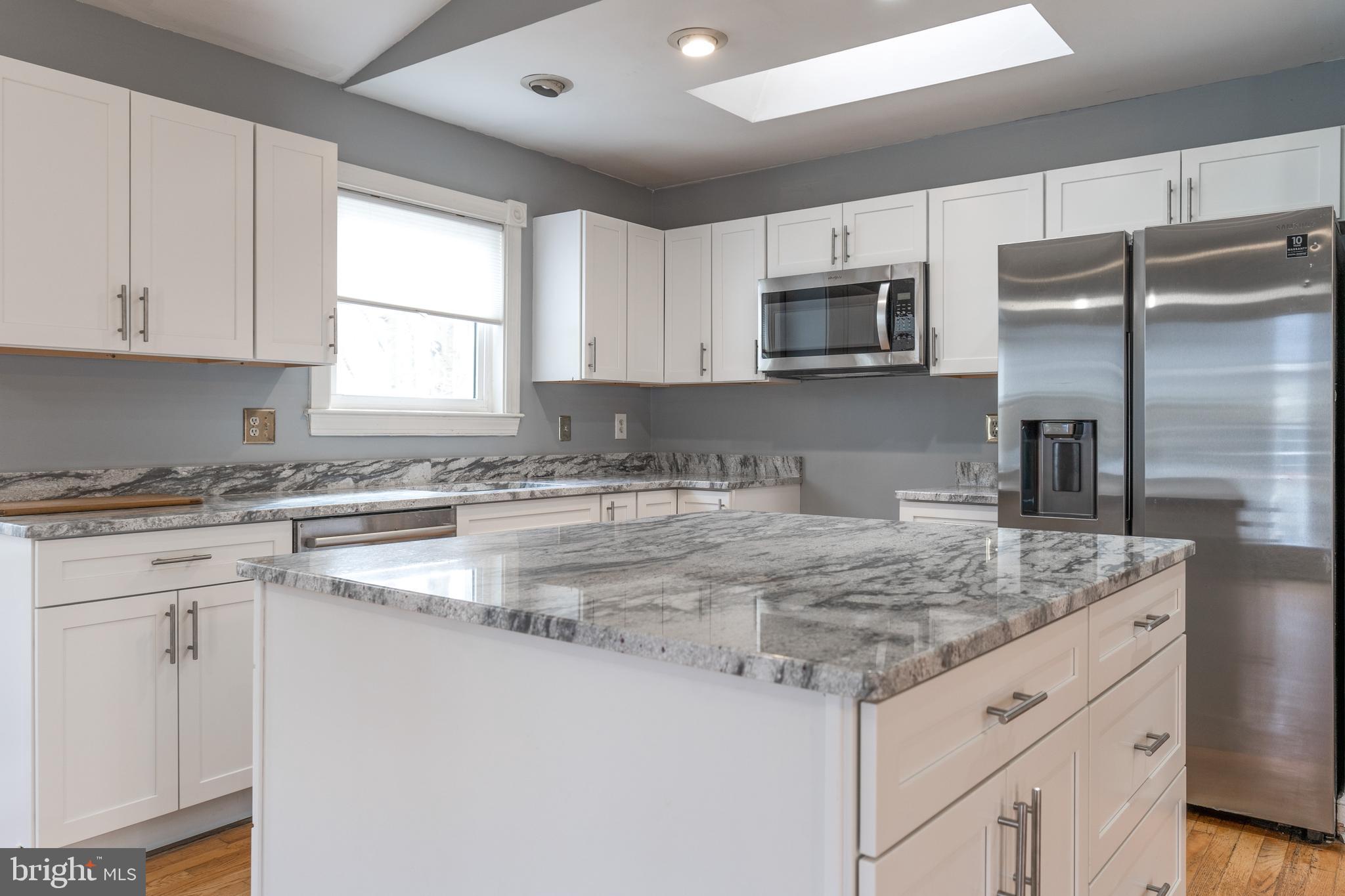 SHERWOOD MANOR - Residential Lease