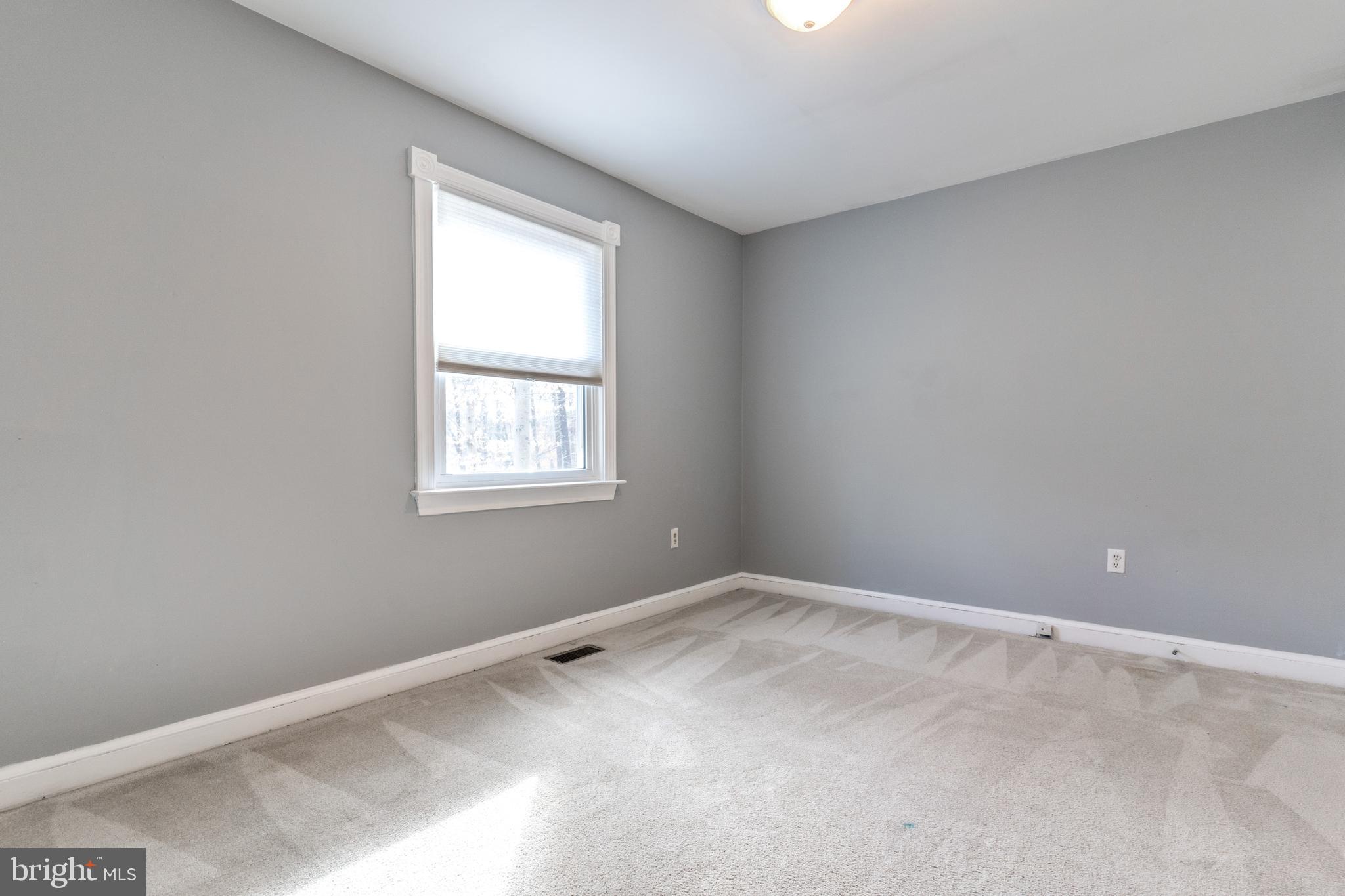 SHERWOOD MANOR - Residential Lease