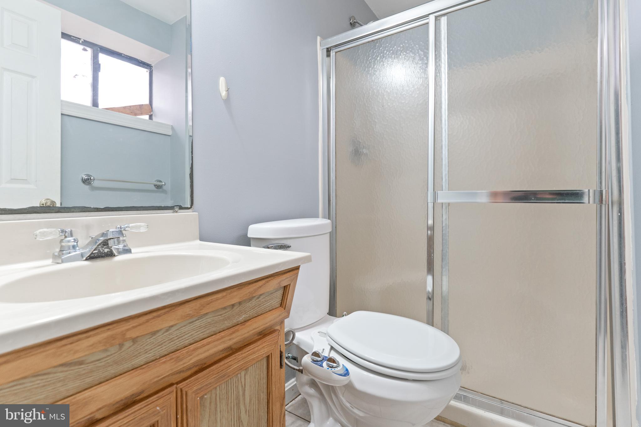 SHERWOOD MANOR - Residential Lease