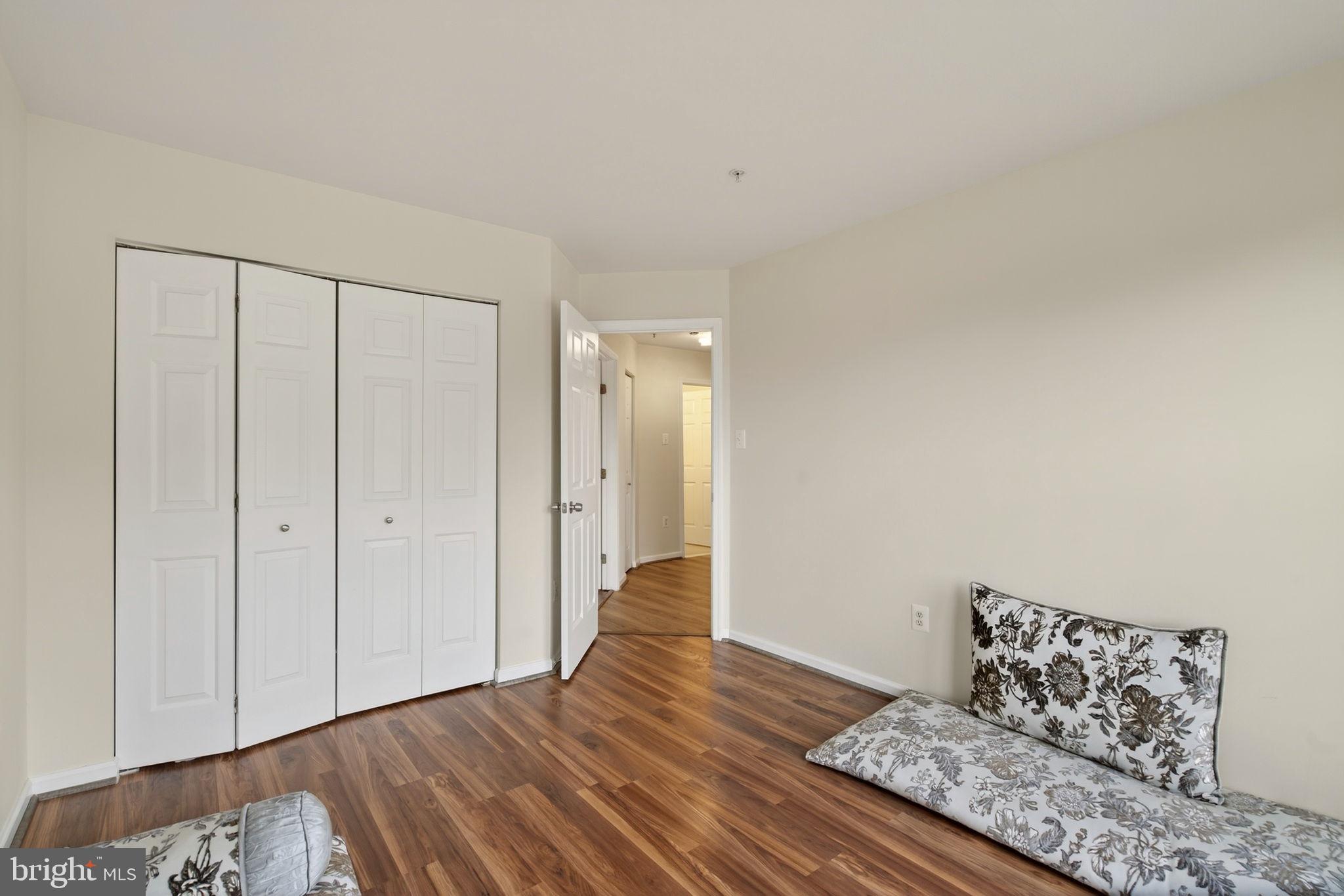 WOODSIDE ESTATES PLAT 1> - Residential