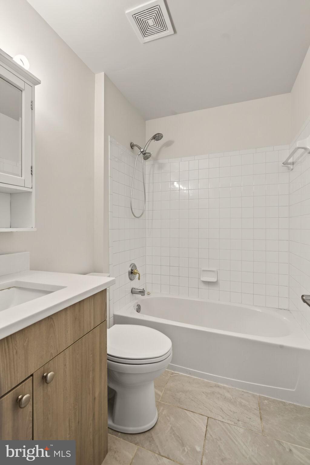 WOODSIDE ESTATES PLAT 1> - Residential