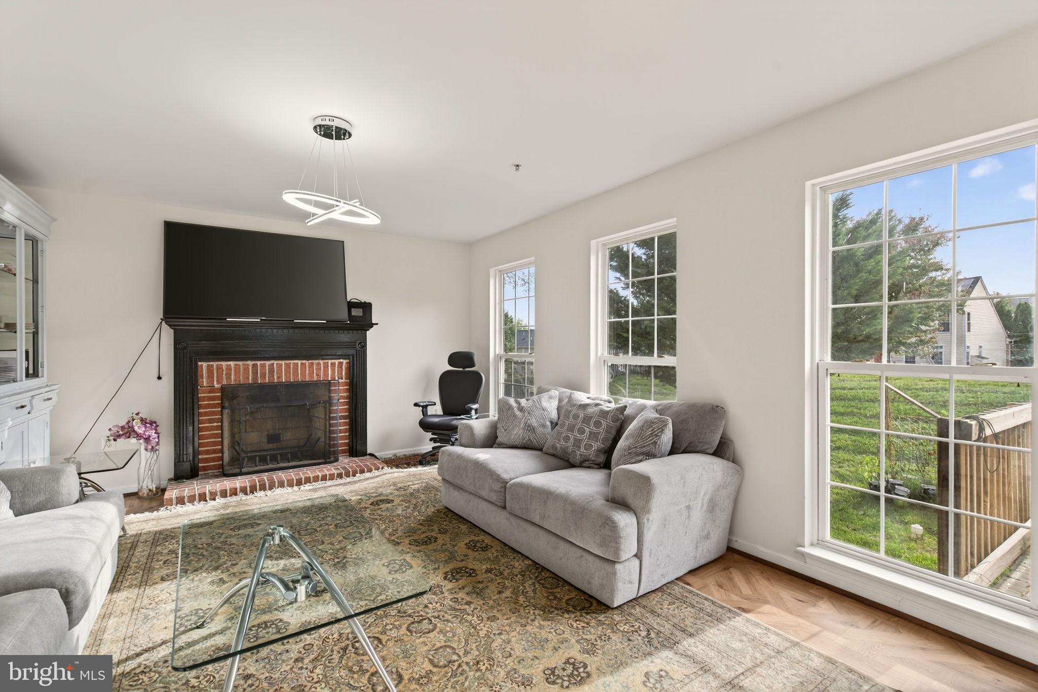 WOODSIDE ESTATES PLAT 1> - Residential