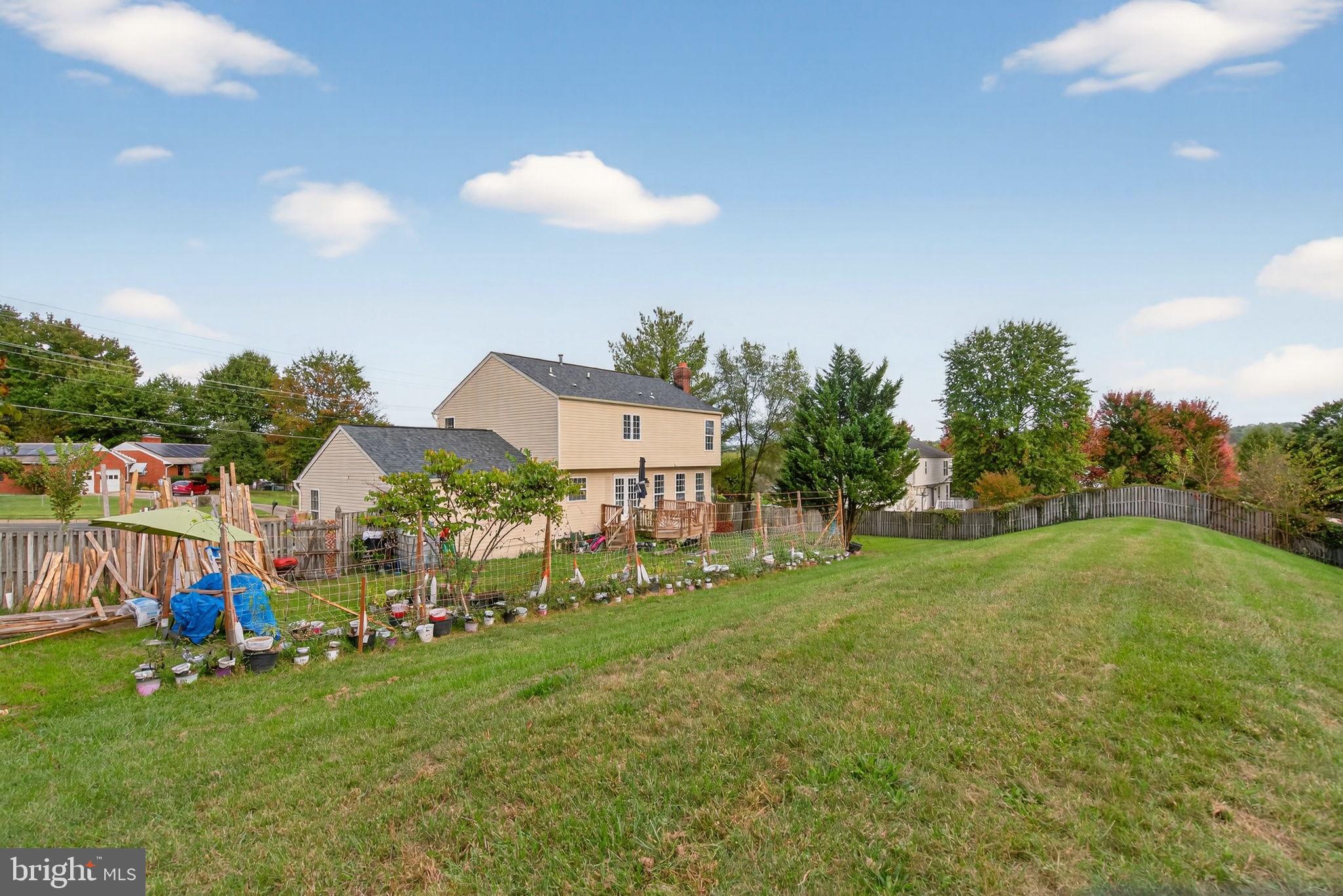 WOODSIDE ESTATES PLAT 1> - Residential