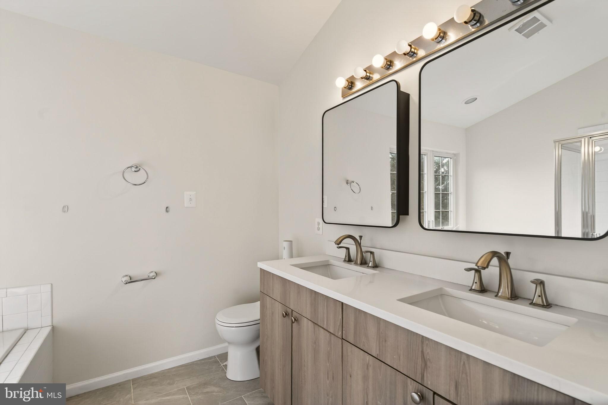 WOODSIDE ESTATES PLAT 1> - Residential