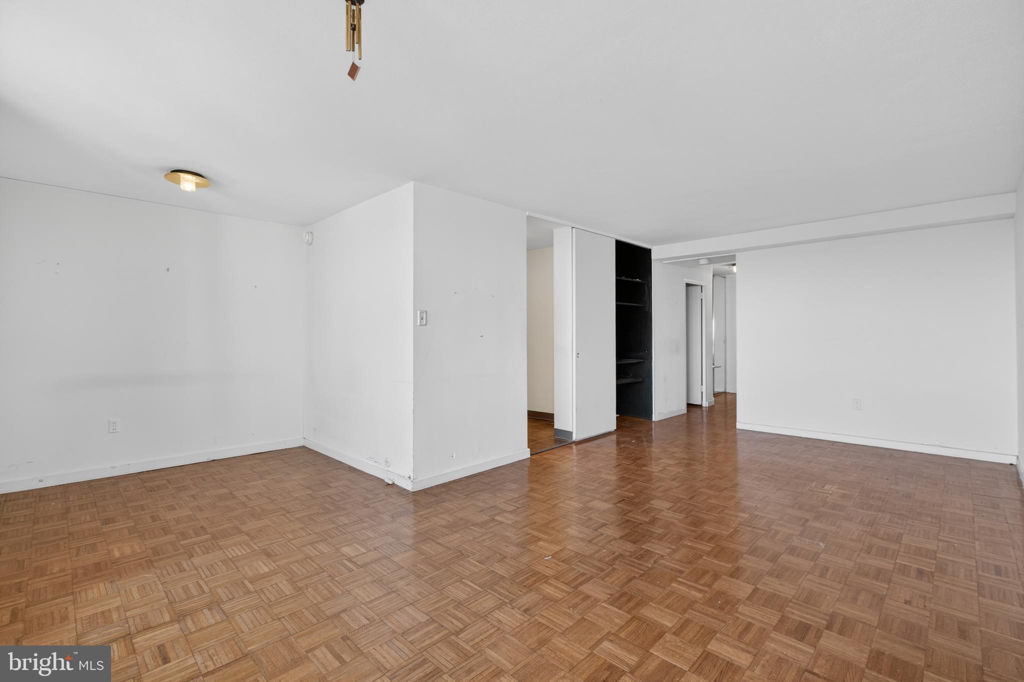 604 S WASHINGTON SQUARE 36 2506